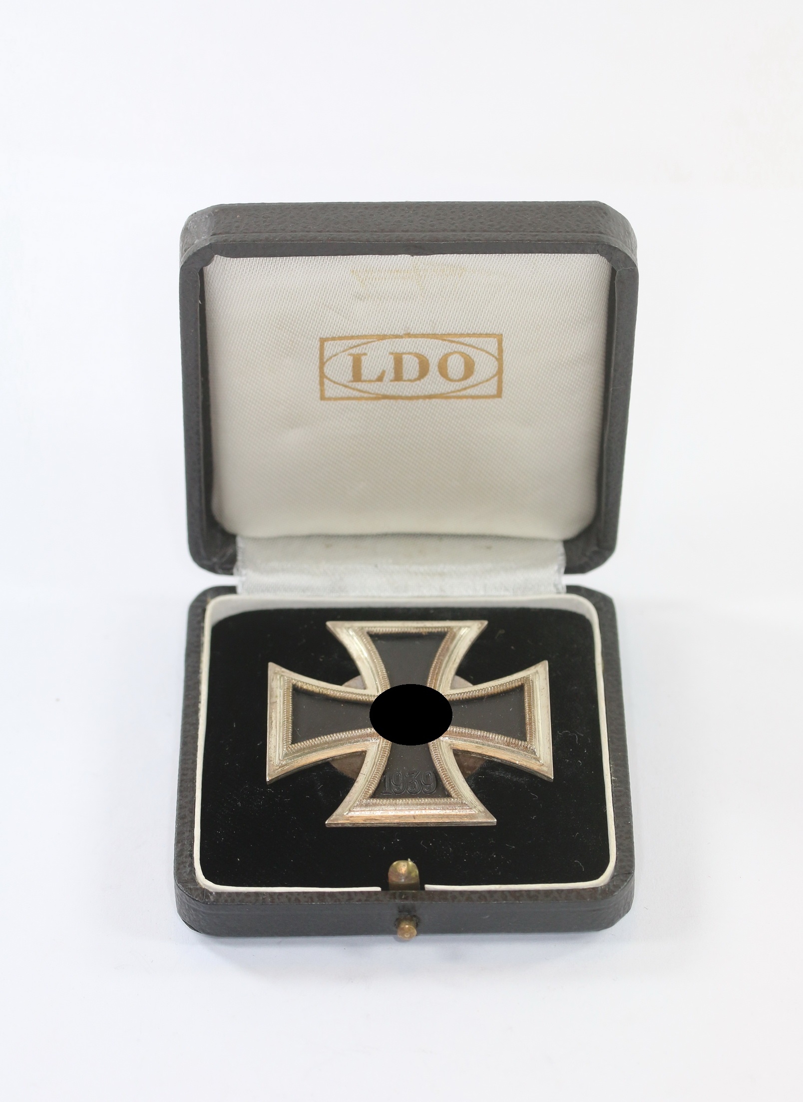 eisernes_kreuz_1 Eisernes Kreuz 1. Klasse 1939, Hst. L/11, an Schraubscheibe, im LDO Etui L/11 – Bild 1