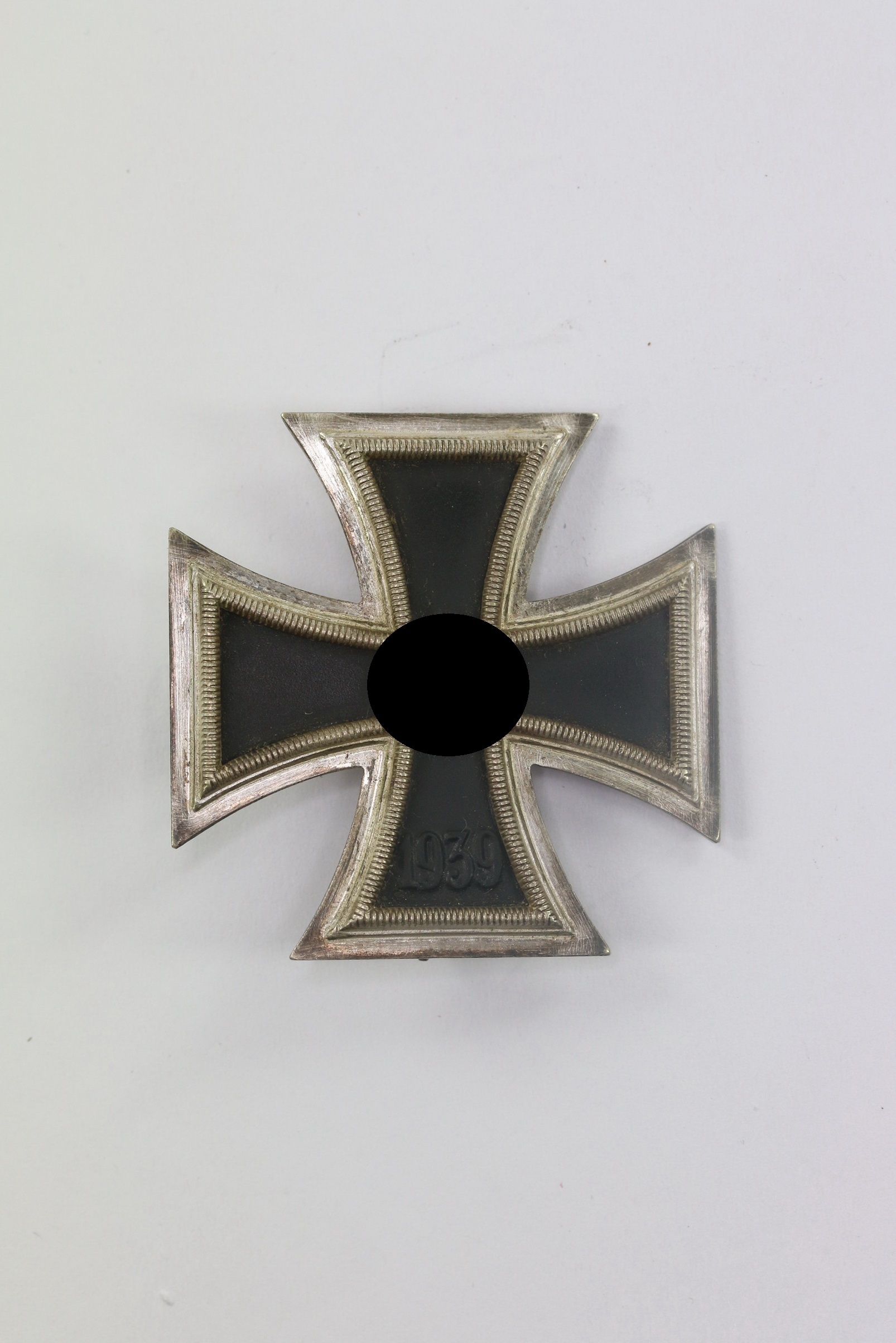 Iron Cross 1st Class 1939. Maker L/11 (Wilhelm Deumer, Lüdenscheid). – Bild 1
