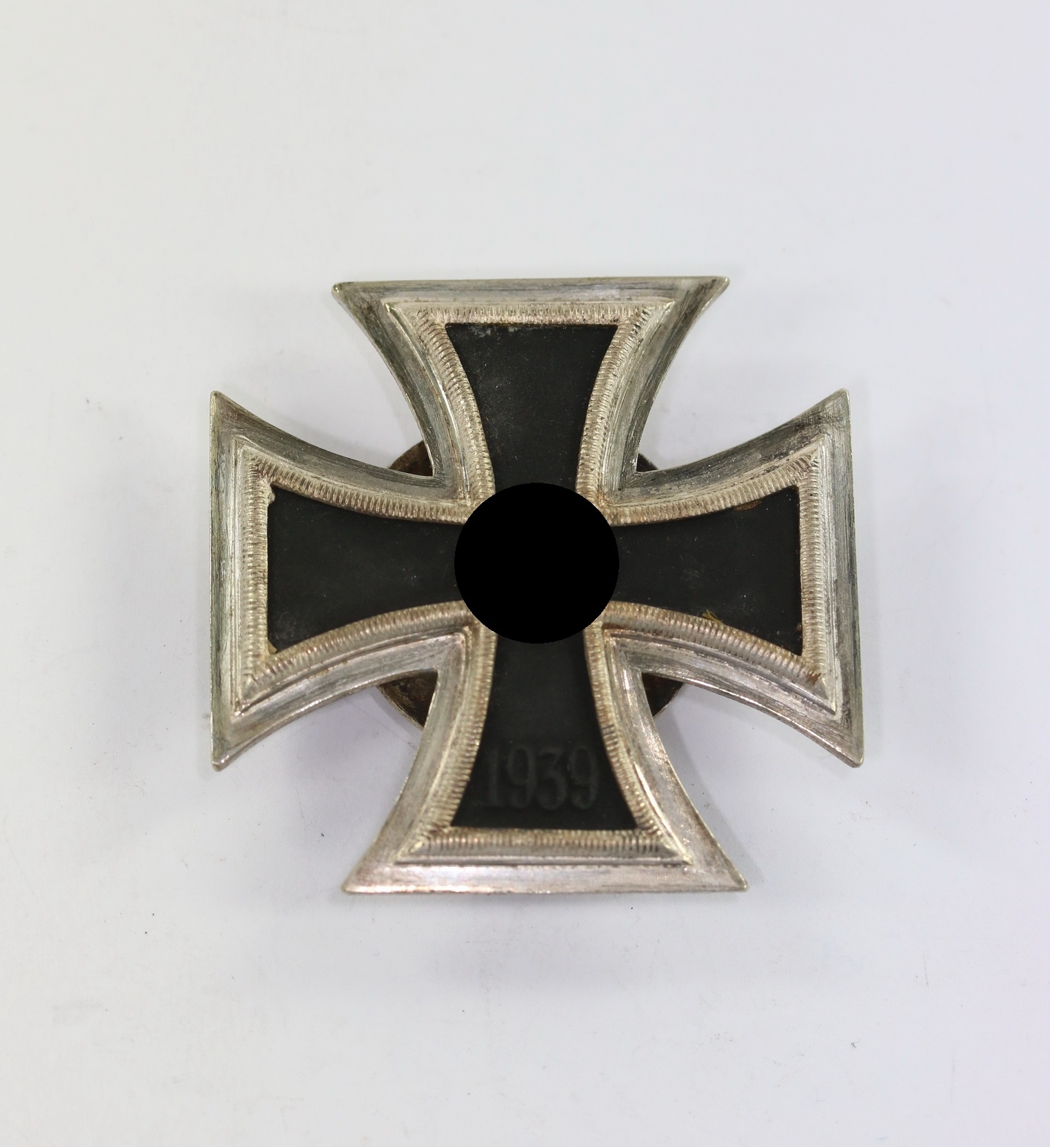 Iron Cross 1st Class 1939 on Screwback. Maker L/12. – Bild 1
