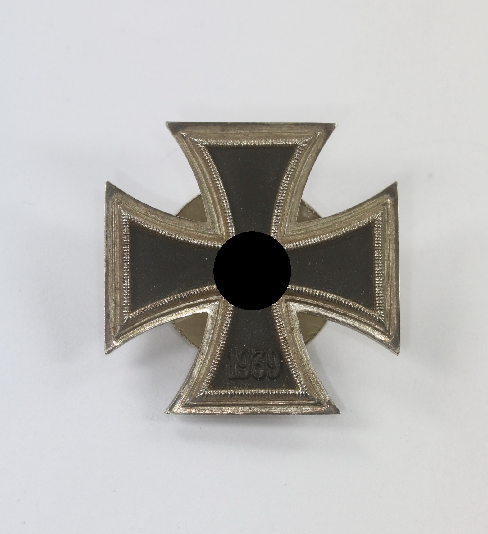 Iron Cross 1st Class 1939 on Screwback. Maker L/14, Non-magnetic.. – Bild 1