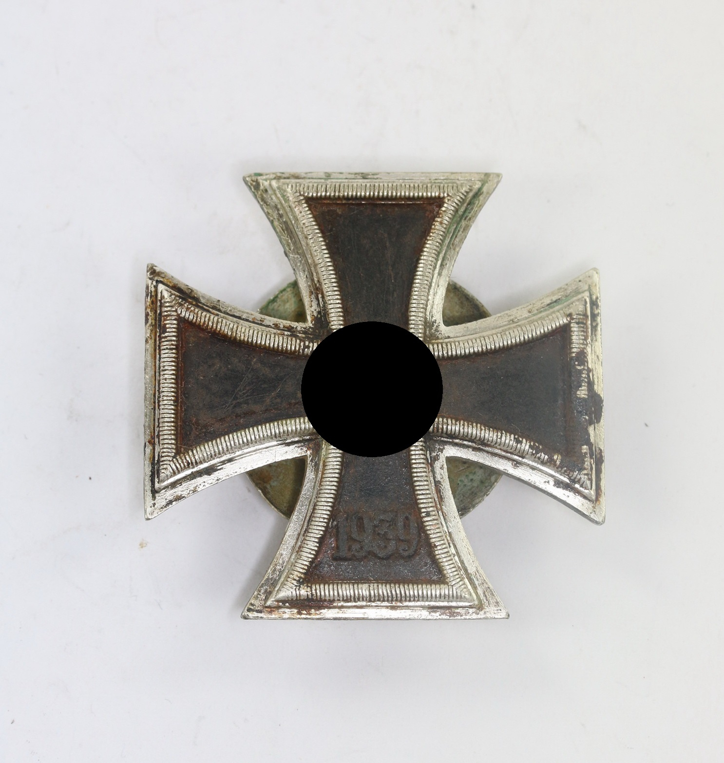 Iron Cross 1st Class 1939 on Screwback. Maker L/52 (C.F. Zimmermann, Pforzheim). – Bild 1