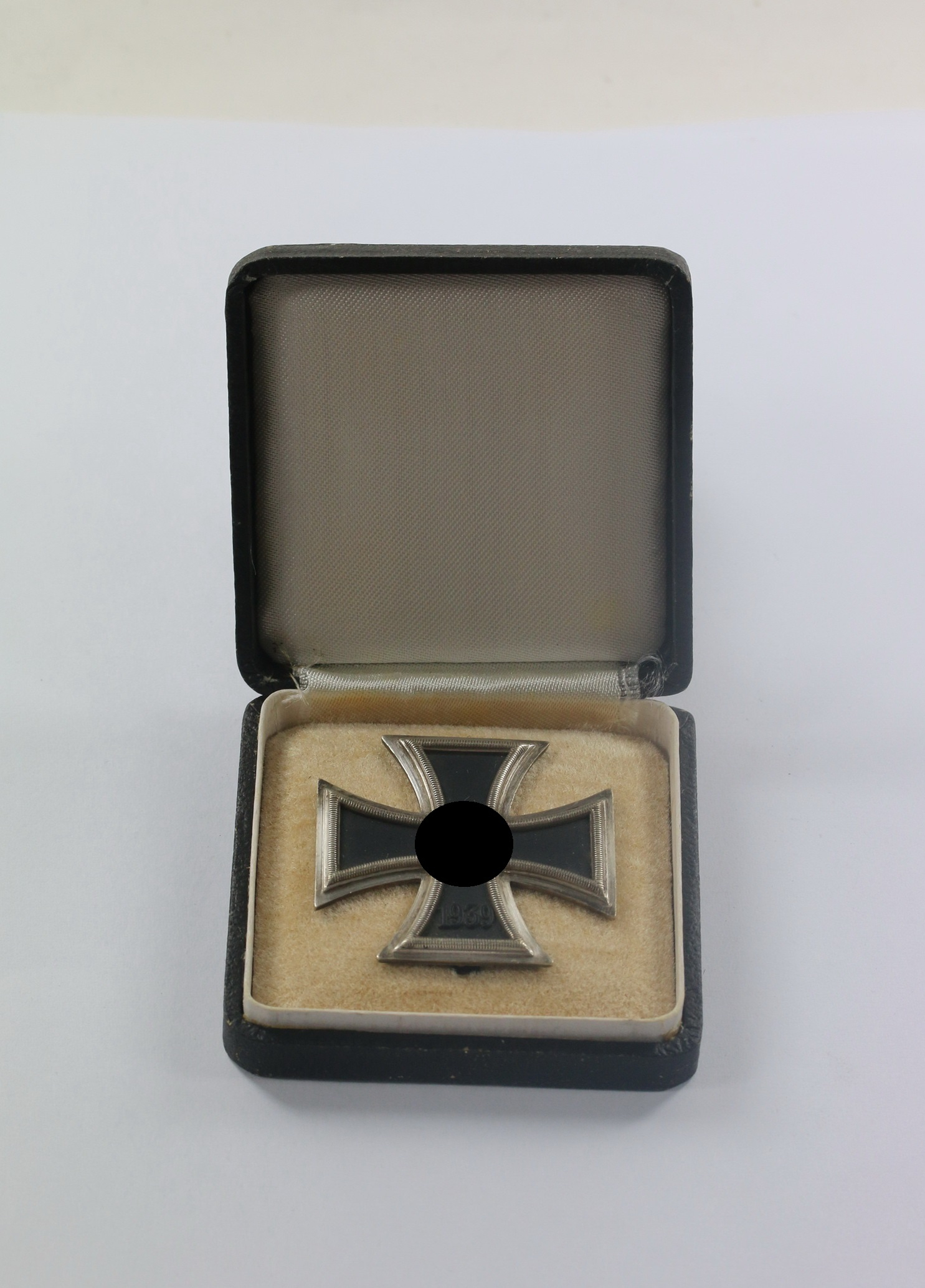 eisernes_kreuz_1 Eisernes Kreuz 1. Klasse 1939, Hst. L/52 (C.F. Zimmermann, Pforzheim), im Halbetui – Bild 1