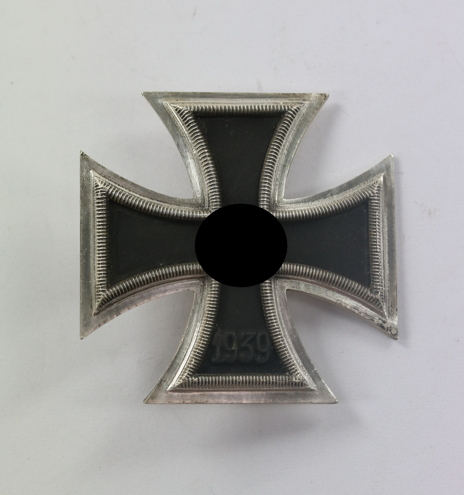 Iron Cross 1st Class 1939. Maker L/54 (Schauerte & Höhfeld). – Bild 1