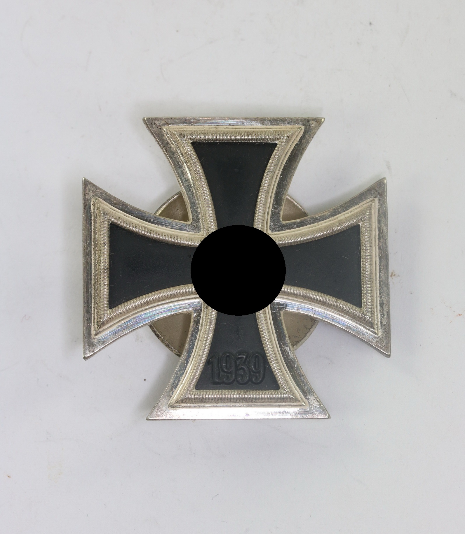  Eisernes Kreuz 1. Klasse 1939, Hst. L55, an Schraubscheibe – Bild 1