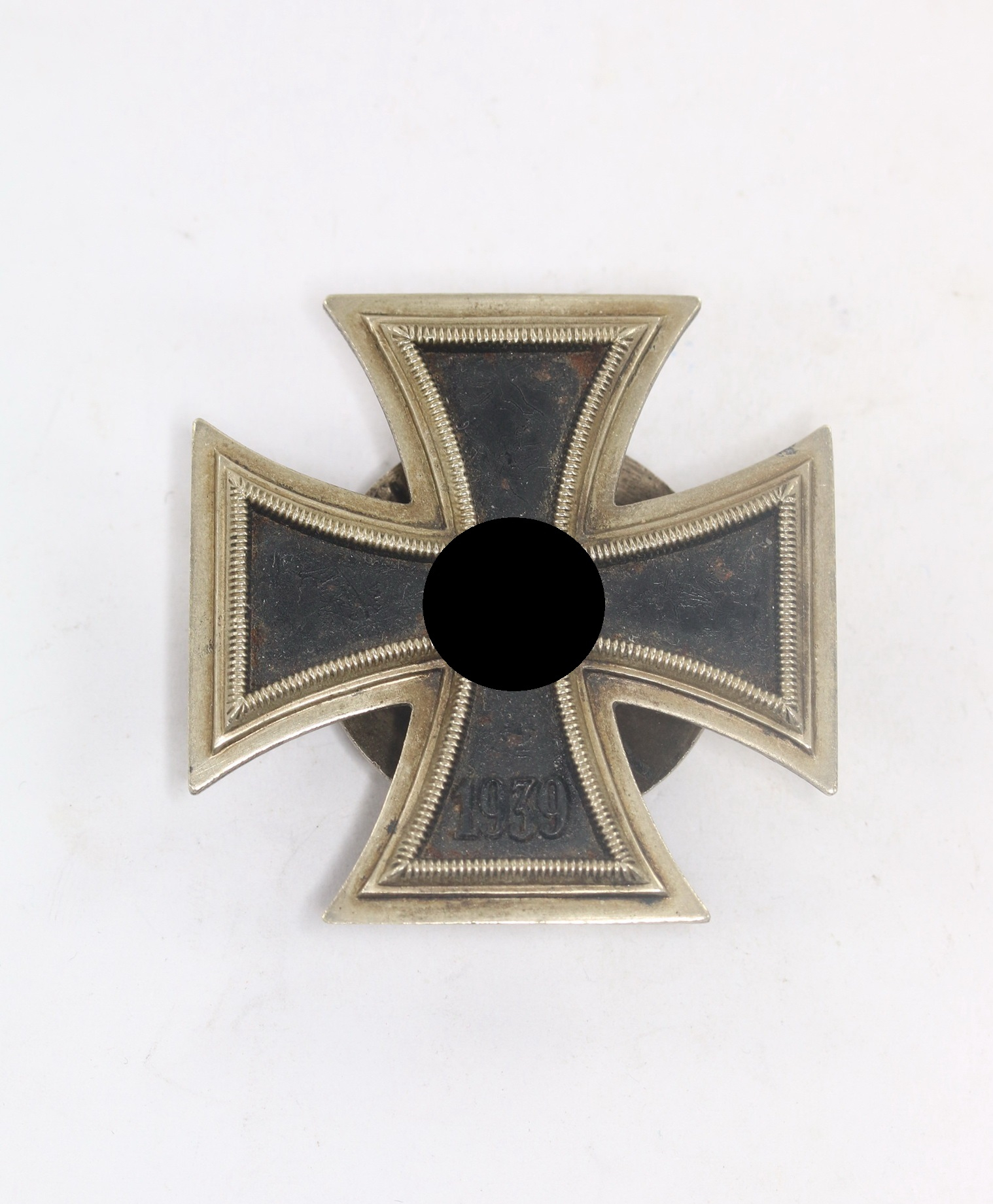 Iron Cross 1st Class 1939 on Screwback. Maker L58 (Rudolf Souval). – Bild 1