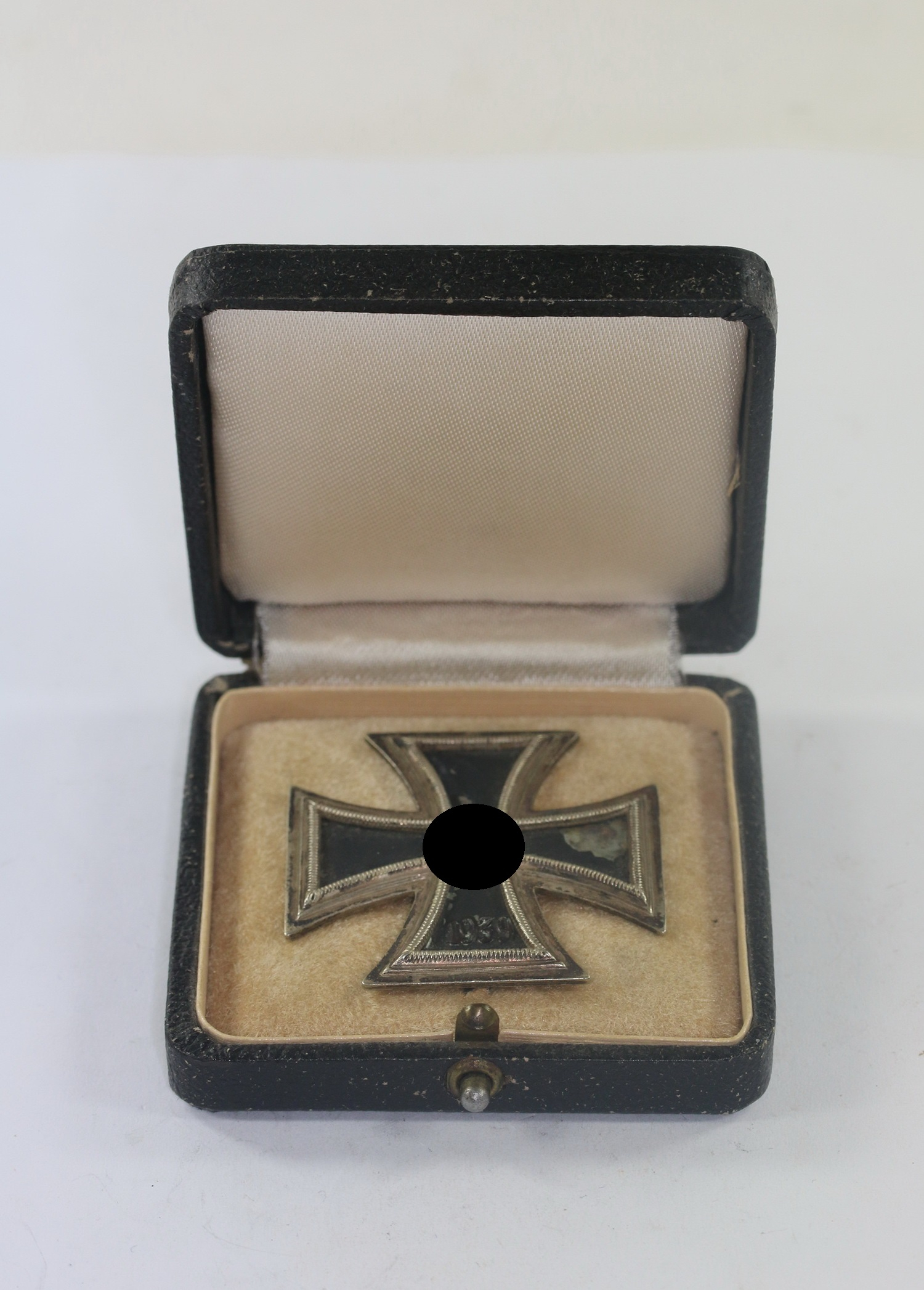 Eisernes Kreuz 1. Klasse 1939, Hst. L/58, nicht magnetisch (!) im Etui (Rudolf Souval, Wien) – Bild 1