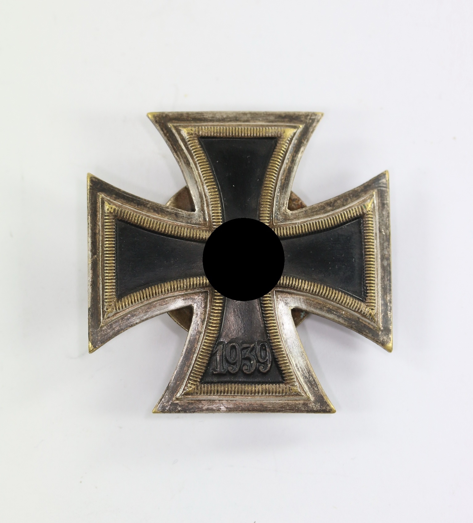Iron Cross 1st Class 1939 on Screwback. Type Juncker, One Piece, Non-Magnetic. – Bild 1