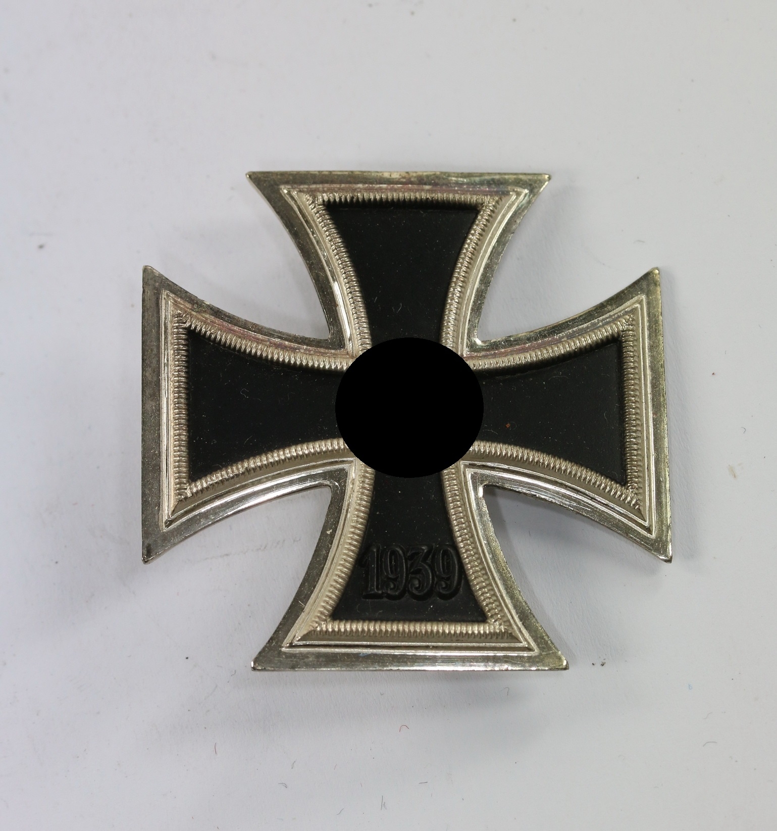 Eisernes Kreuz 1. Klasse 1939, nicht magnetisch, Steinhauer & Lück – Bild 1