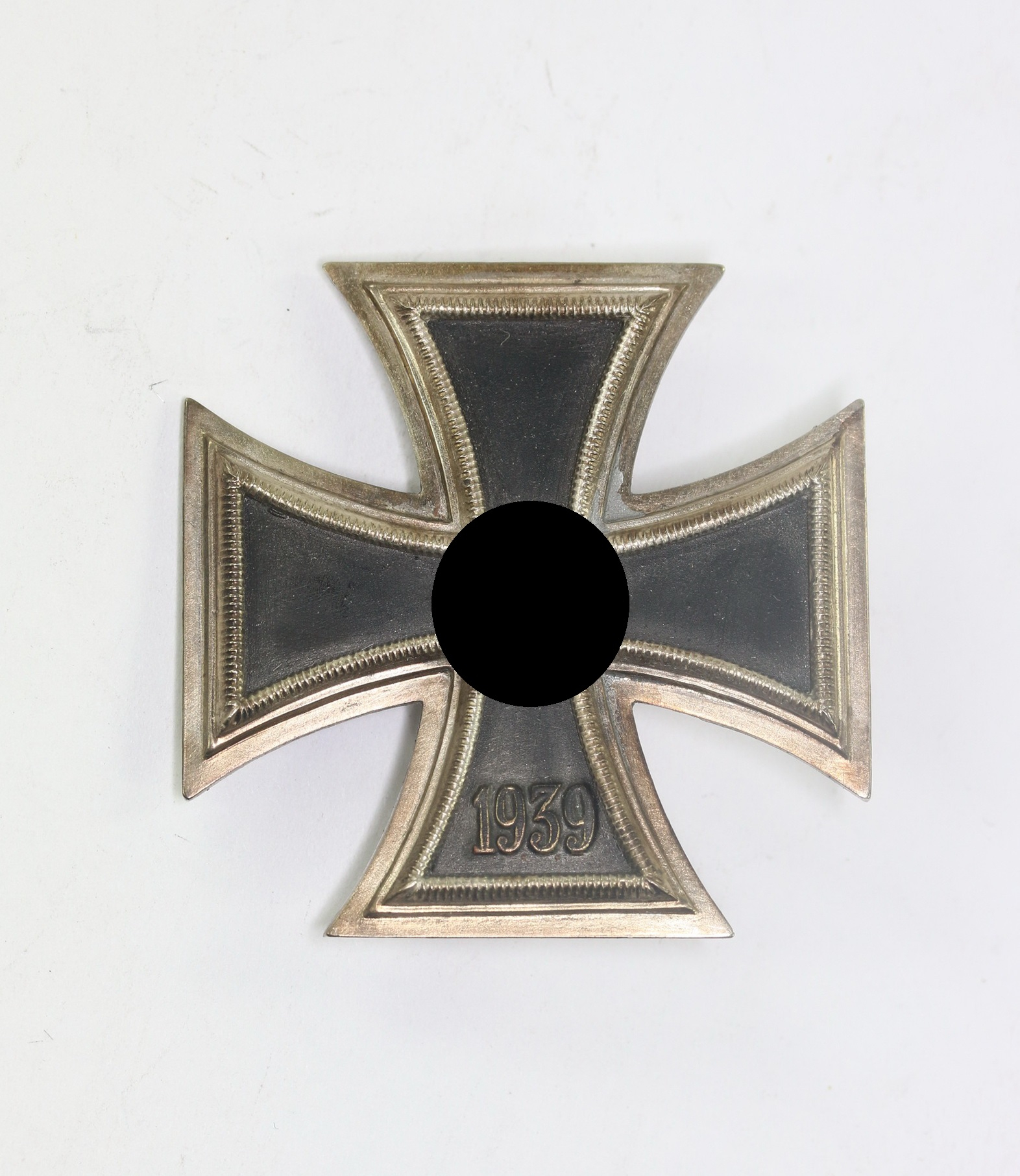 Iron Cross 1st Class 1939. Type Rudolf Souval, Vienna. Non-Magnetic. – Bild 1