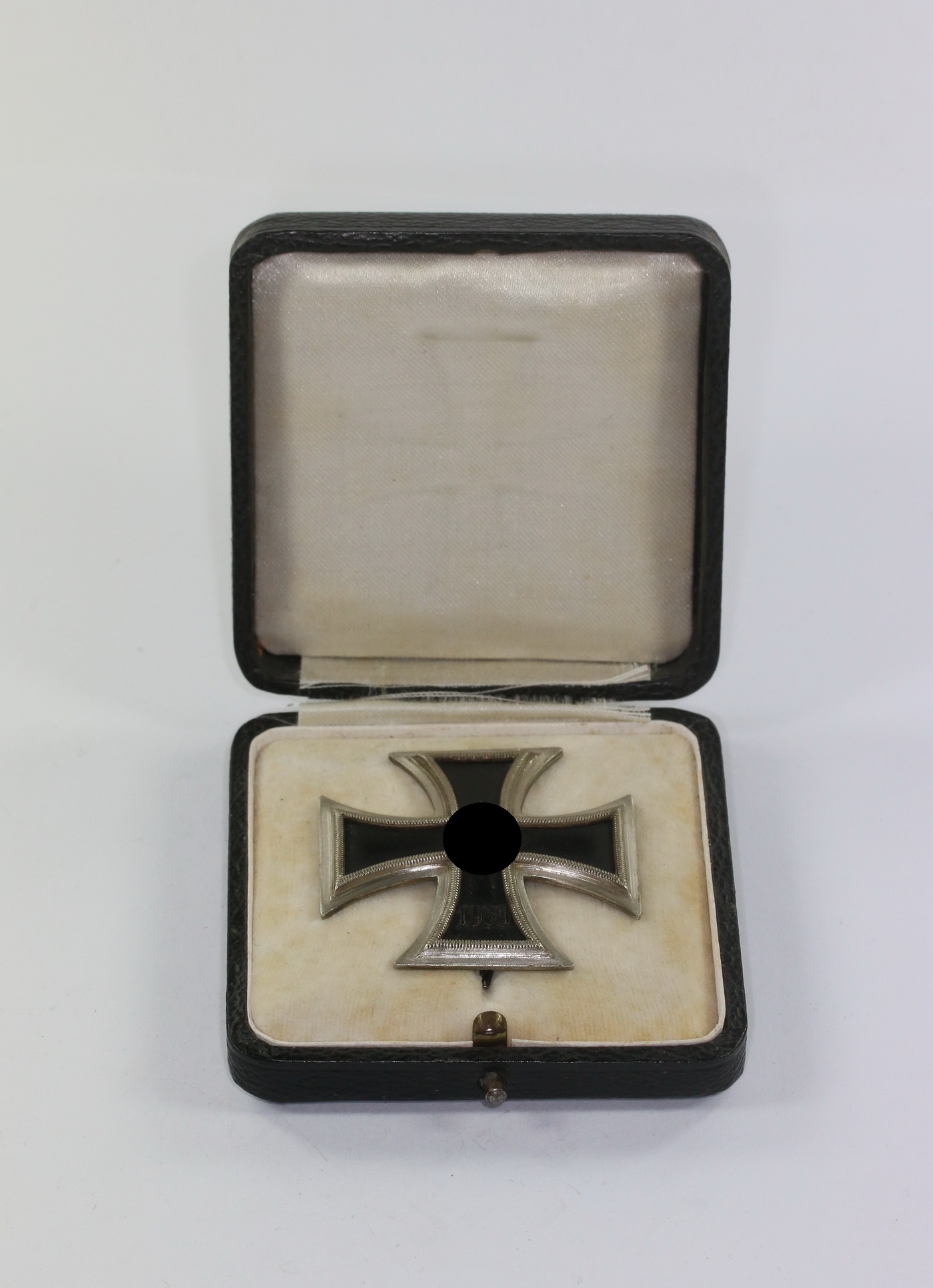 Eisernes Kreuz 1. Klasse 1939, Schinkel Form, Deumer, nicht magnetisch, im Etui – Bild 1