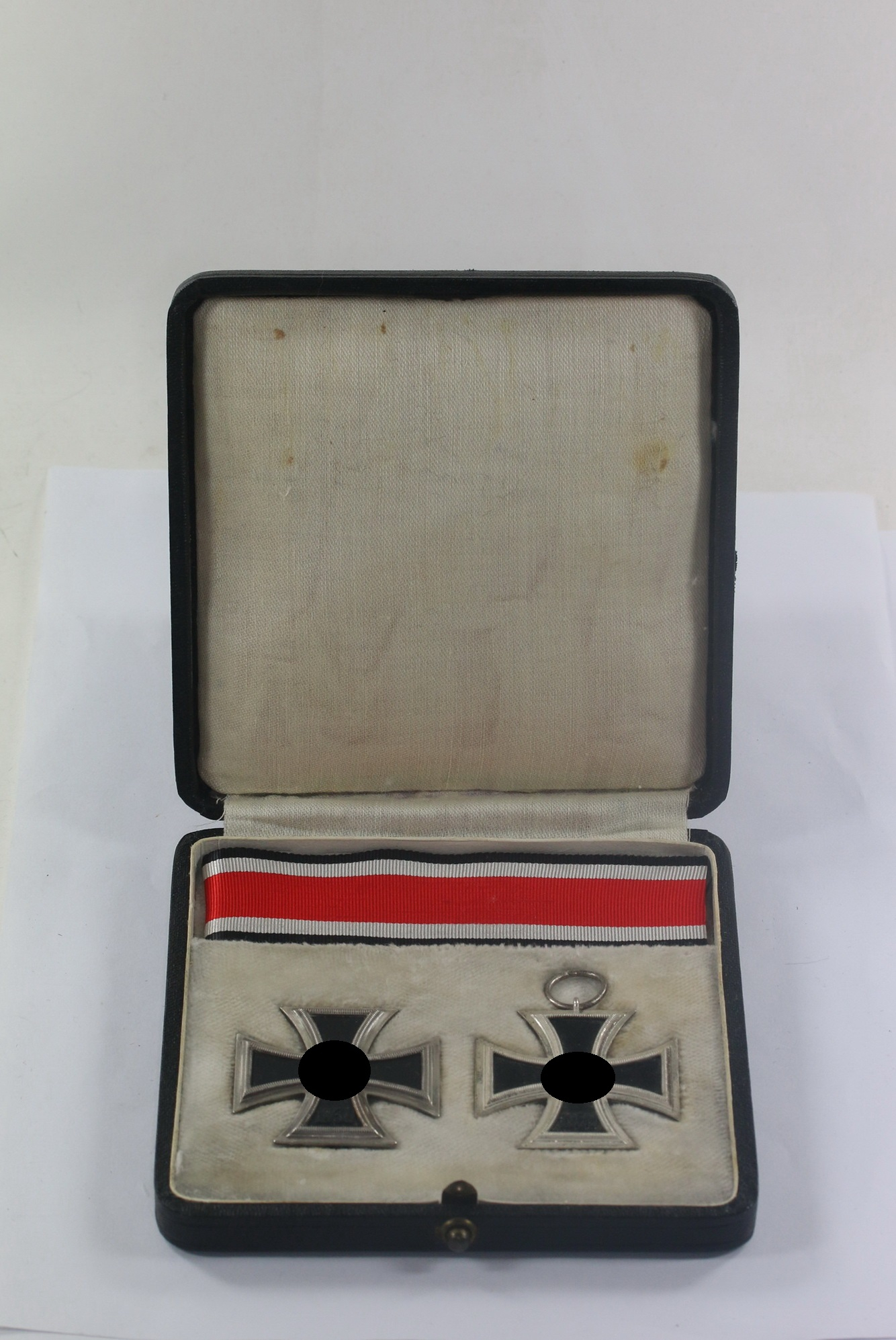 Eisernes Kreuz 1. und 2. Klasse 1939, im Schmucketui (!) – Bild 1