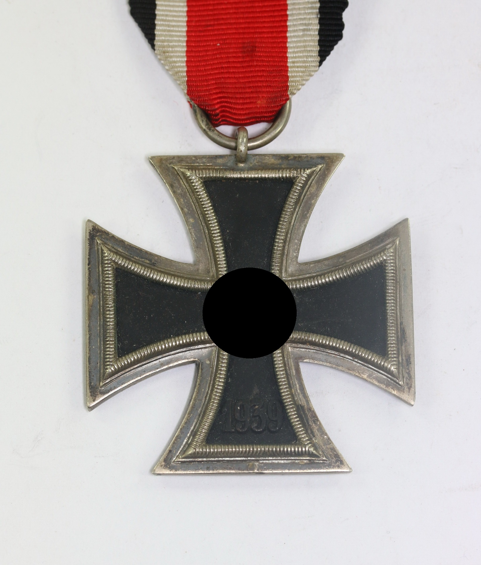 Iron Cross 2nd Class 1939. Maker 25 (Arbeitsgemeinschaft der Graveur-, Gold- und Silberschmiedeinnungen, Hanau am Main) – Bild 1