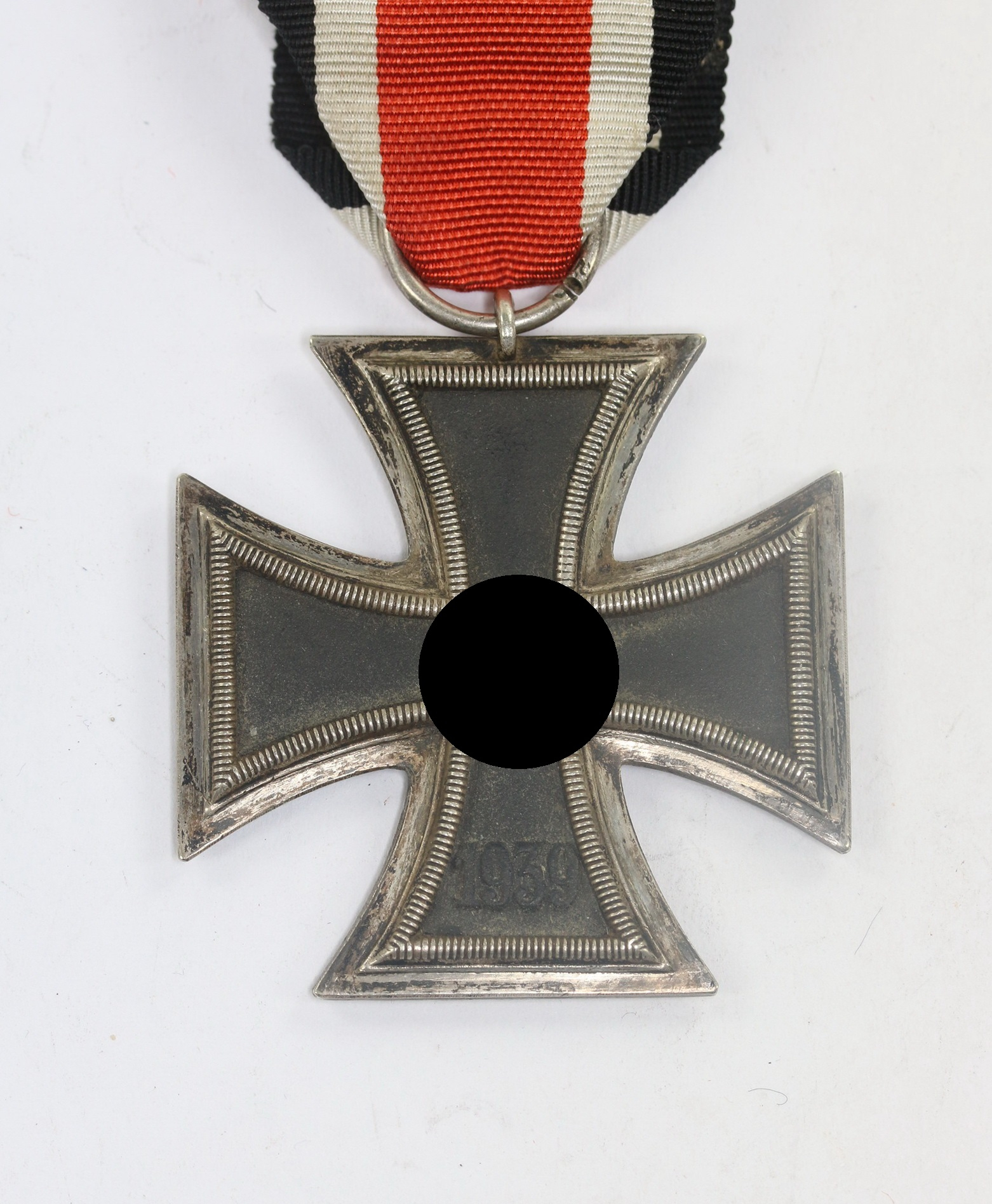Iron Cross 2nd Class 1939. Maker 25 (Arbeitsgemeinschaft der Graveur-, Gold- und Silberschmiedeinnungen, Hanau am Main) – Bild 1