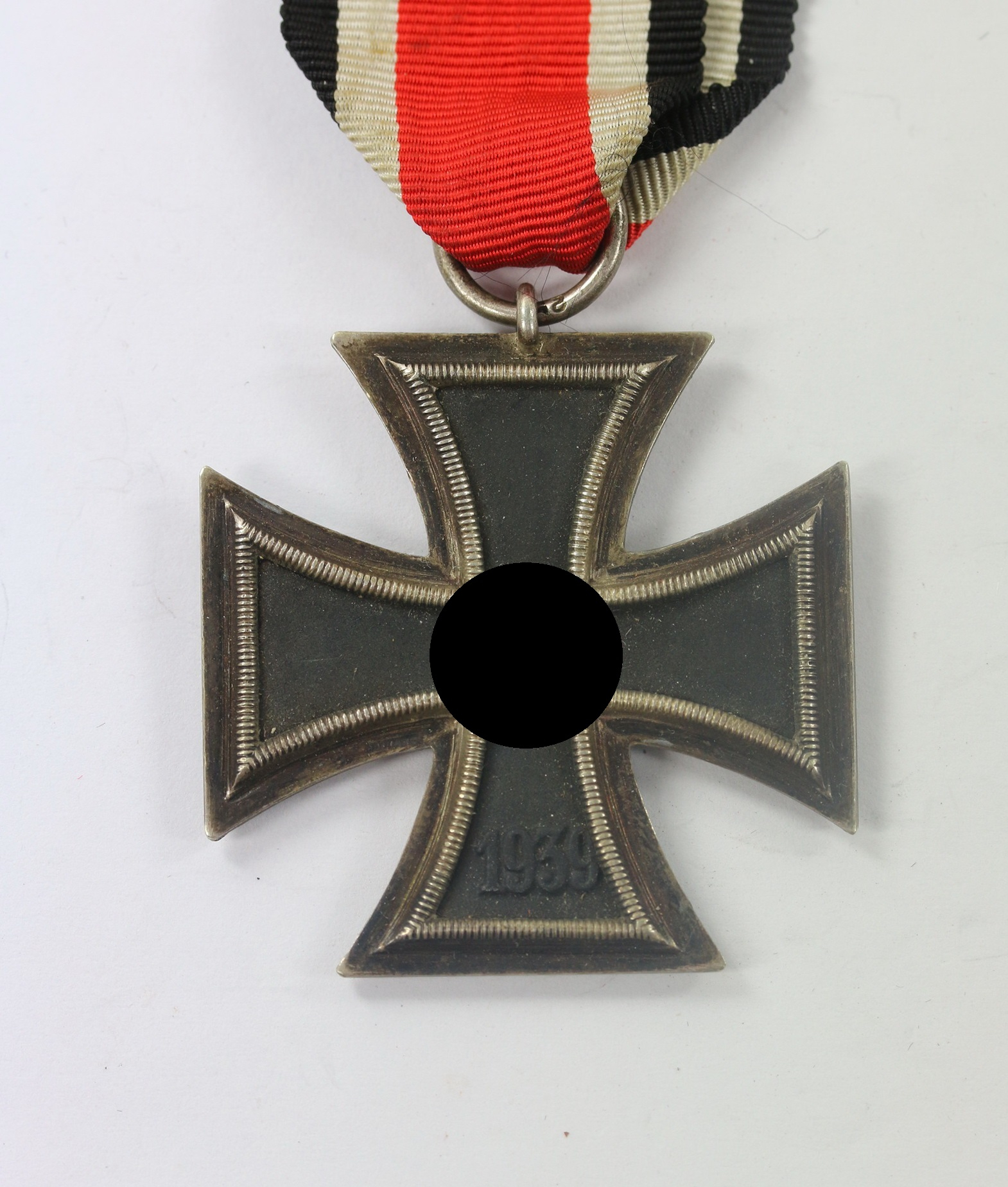 Iron Cross 2nd Class 1939. Maker 25 (Arbeitsgemeinschaft der Graveur-, Gold- und Silberschmiedeinnungen, Hanau am Main) – Bild 1