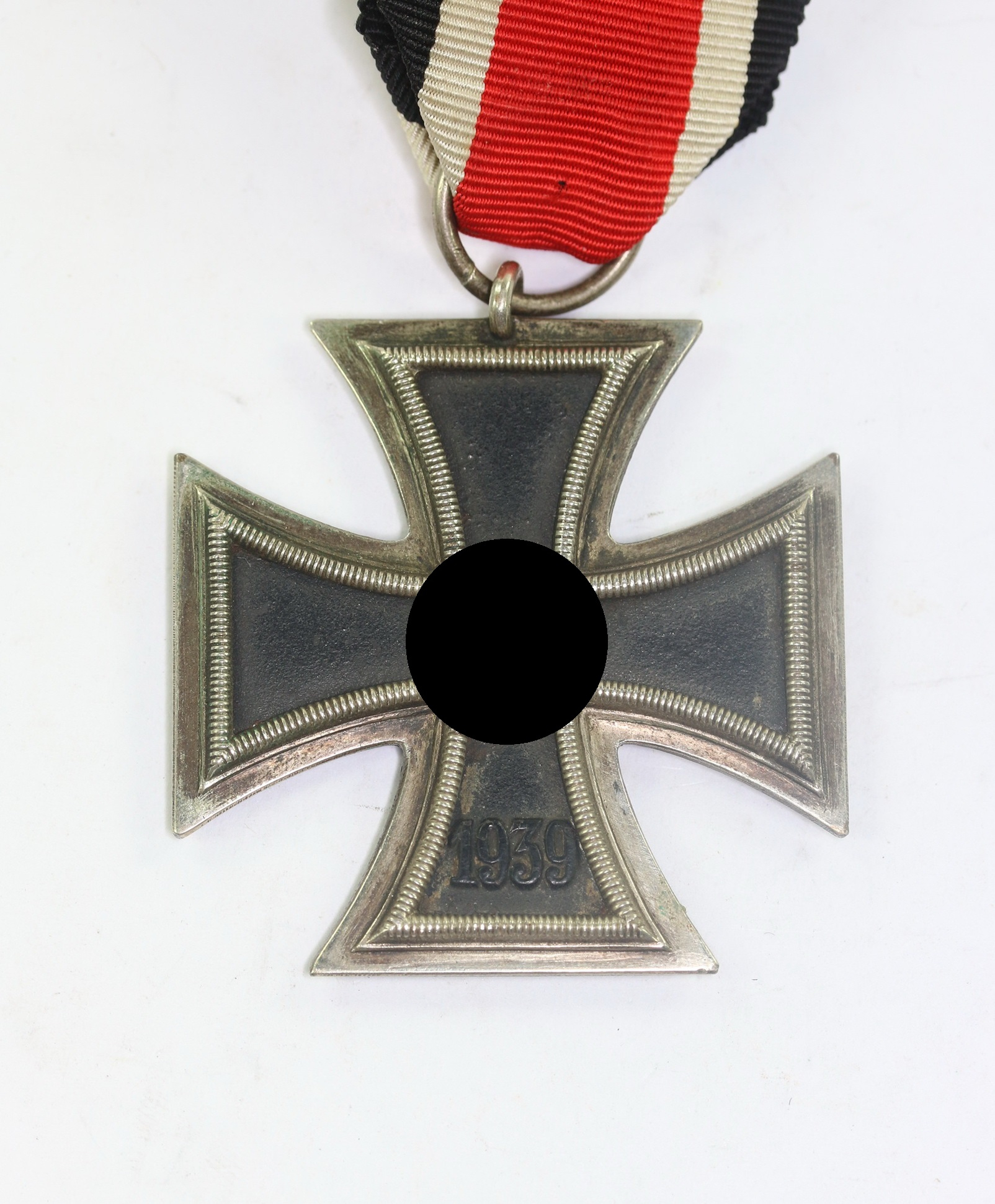 Iron Cross 2nd Class 1939. Maker 25 (Arbeitsgemeinschaft der Graveur-, Gold- und Silberschmiedeinnungen, Hanau am Main) – Bild 1
