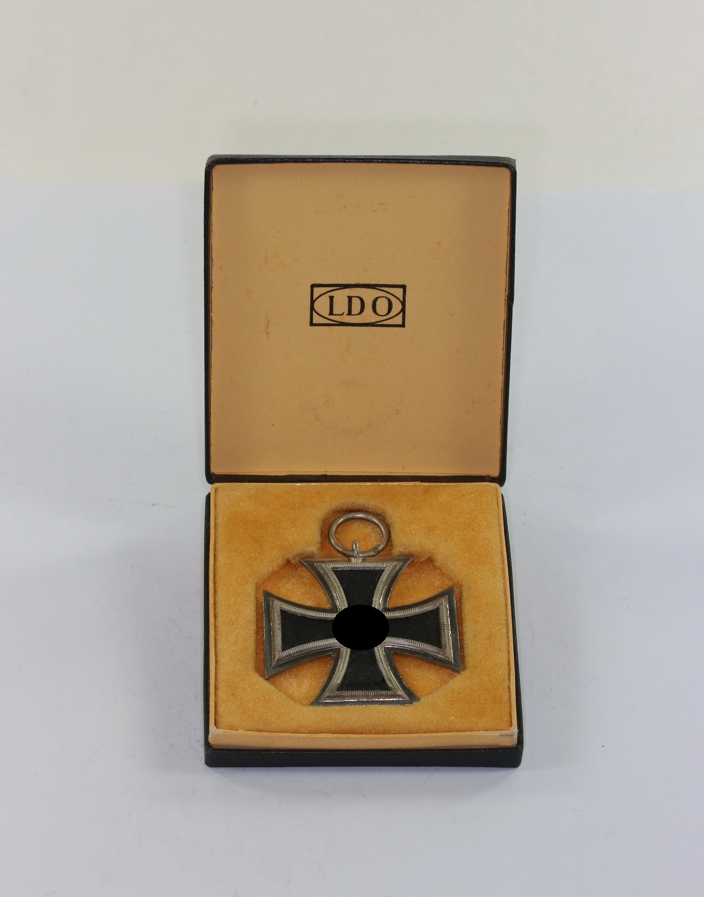 eisernes_kreuz_2 Eisernes Kreuz 2. Klasse 1939, Hst. L/13, im LDO Etui – Bild 1