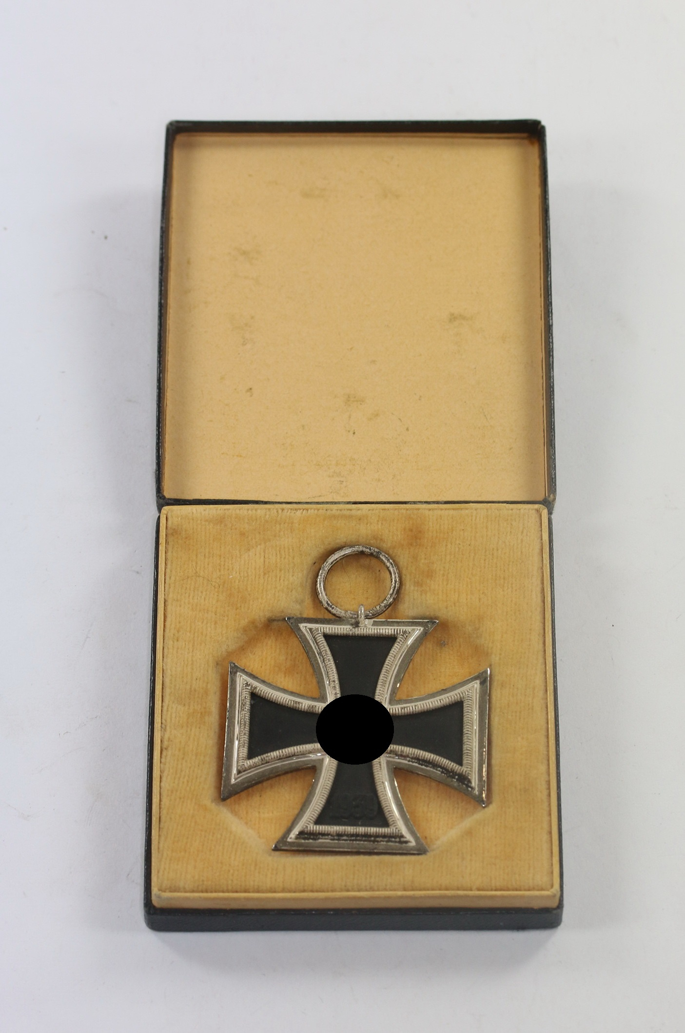 LDO cased Iron Cross 2nd Class 1939. Maker L/16. – Bild 1