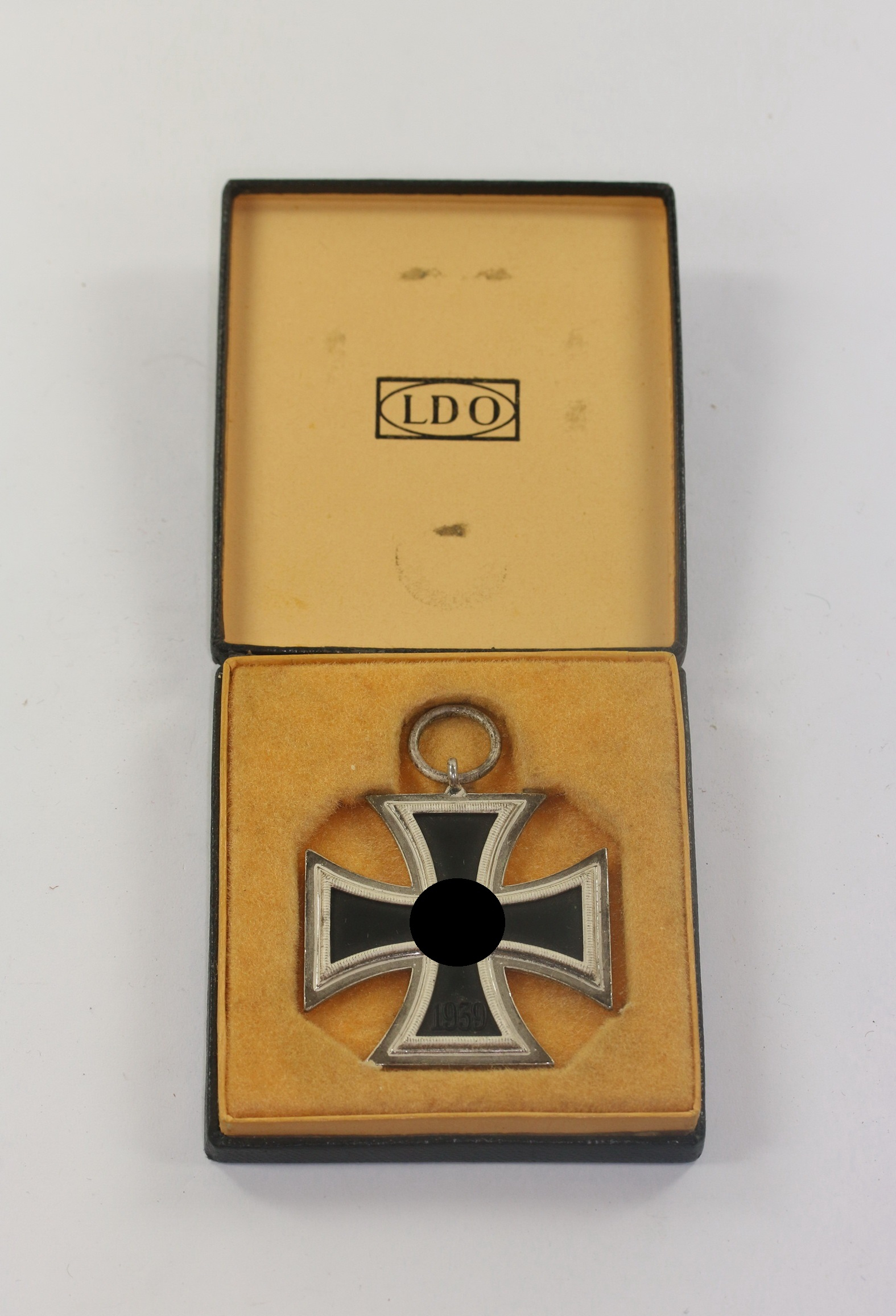 eisernes_kreuz_2 LDO Cased Iron Cross 2nd Class 1939. Maker L55 (WäCutler & Lange). – Bild 1