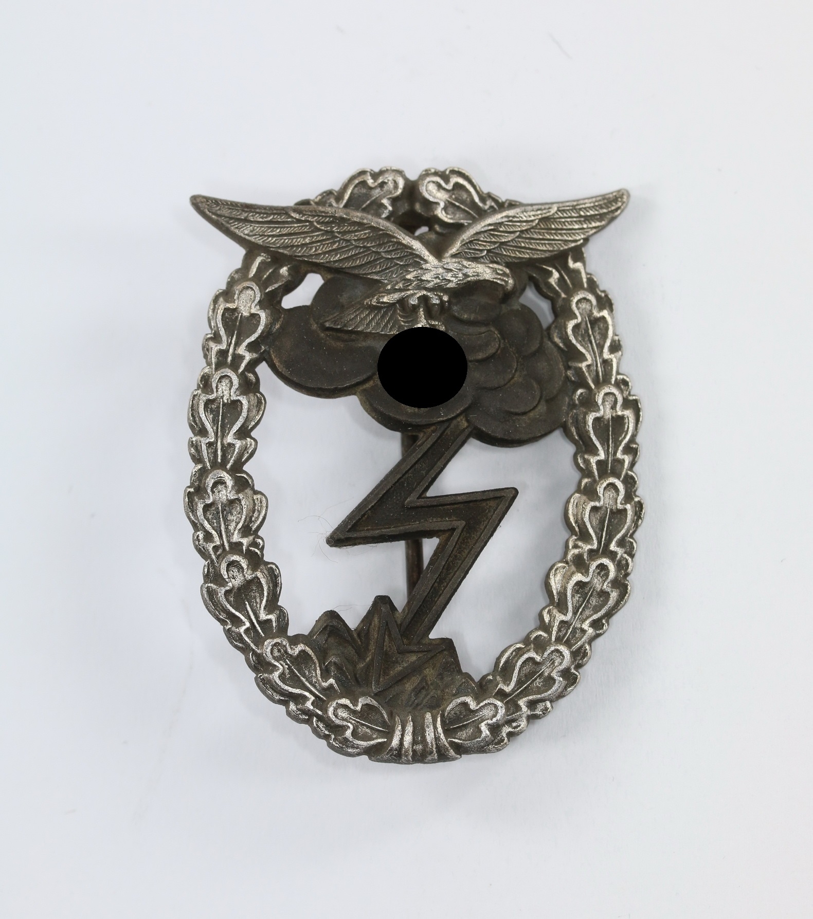 erdkampfabzeichen_der_luftwaffe_hersteller_g Luftwaffe Ground Assault Badge. Maker Osang, One piece. – Bild 1