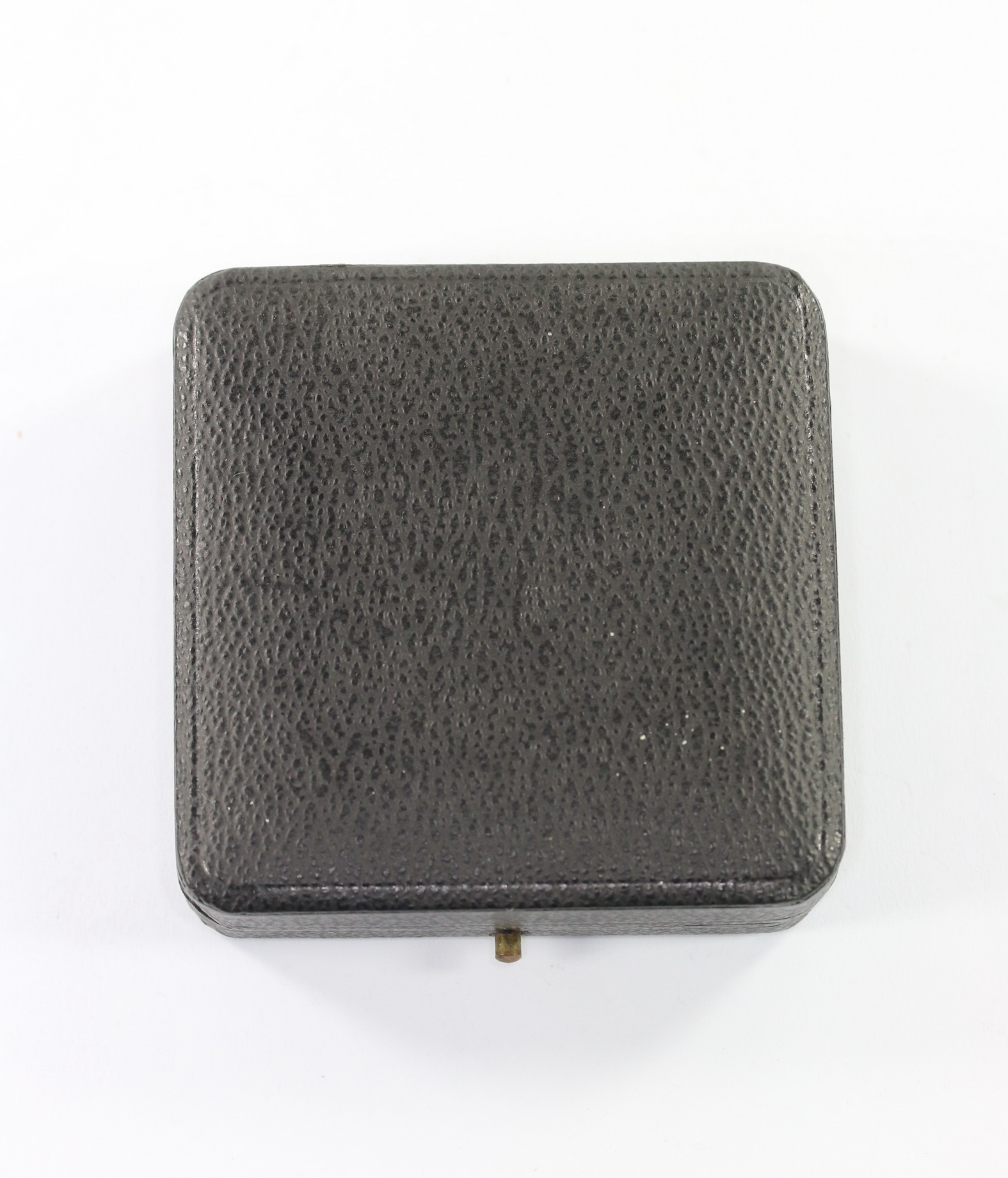 etui_eisernes_kreuz_1 LDO Case for the Iron Cross 1st Class 1939 on Screwback. Maker L/11. – Bild 1