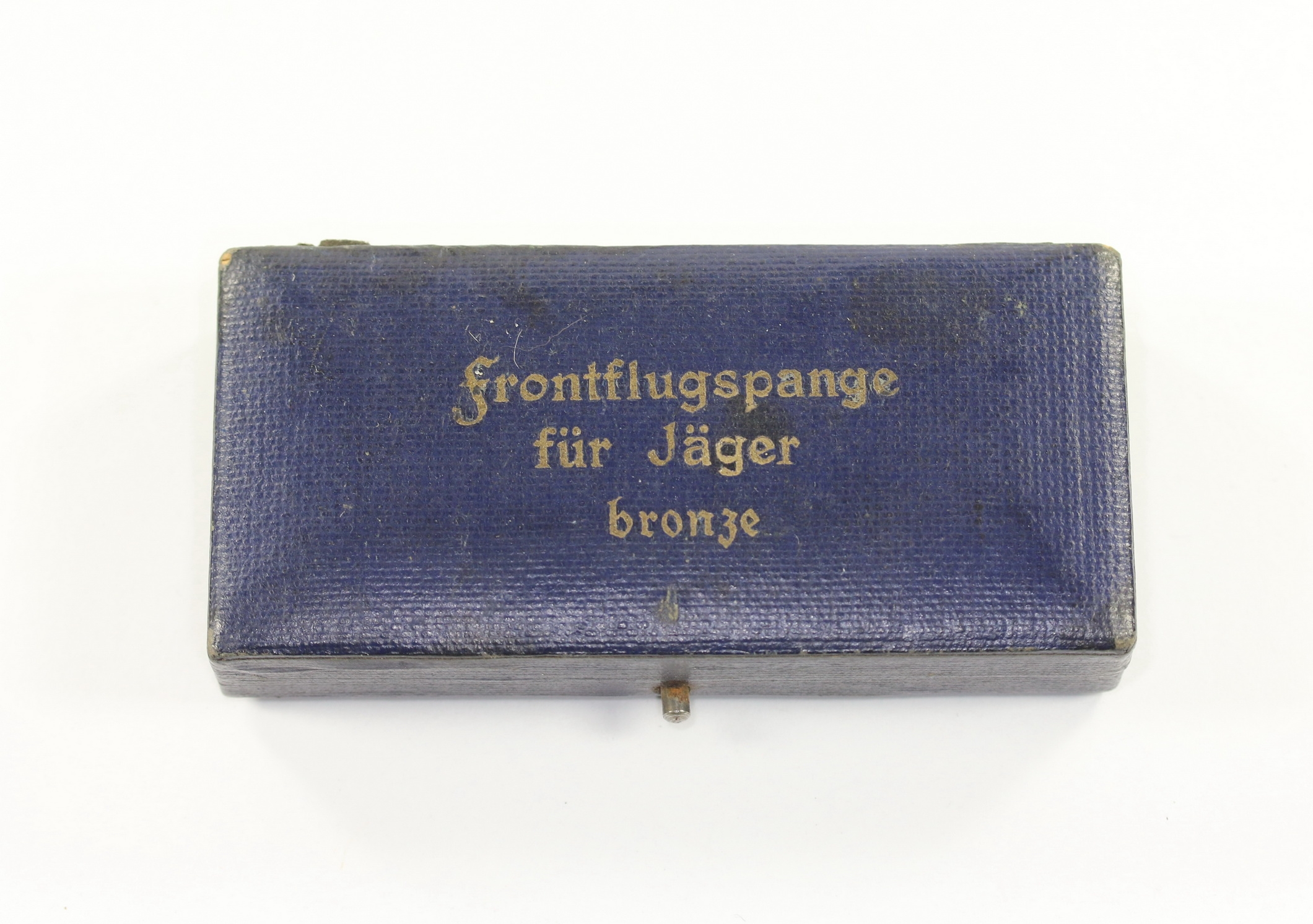 etui_frontflugspange_f_r_j_ger_in_bronze_1__2 Case for the Bronze Operational Flight Clasp for Fighter. – Bild 1