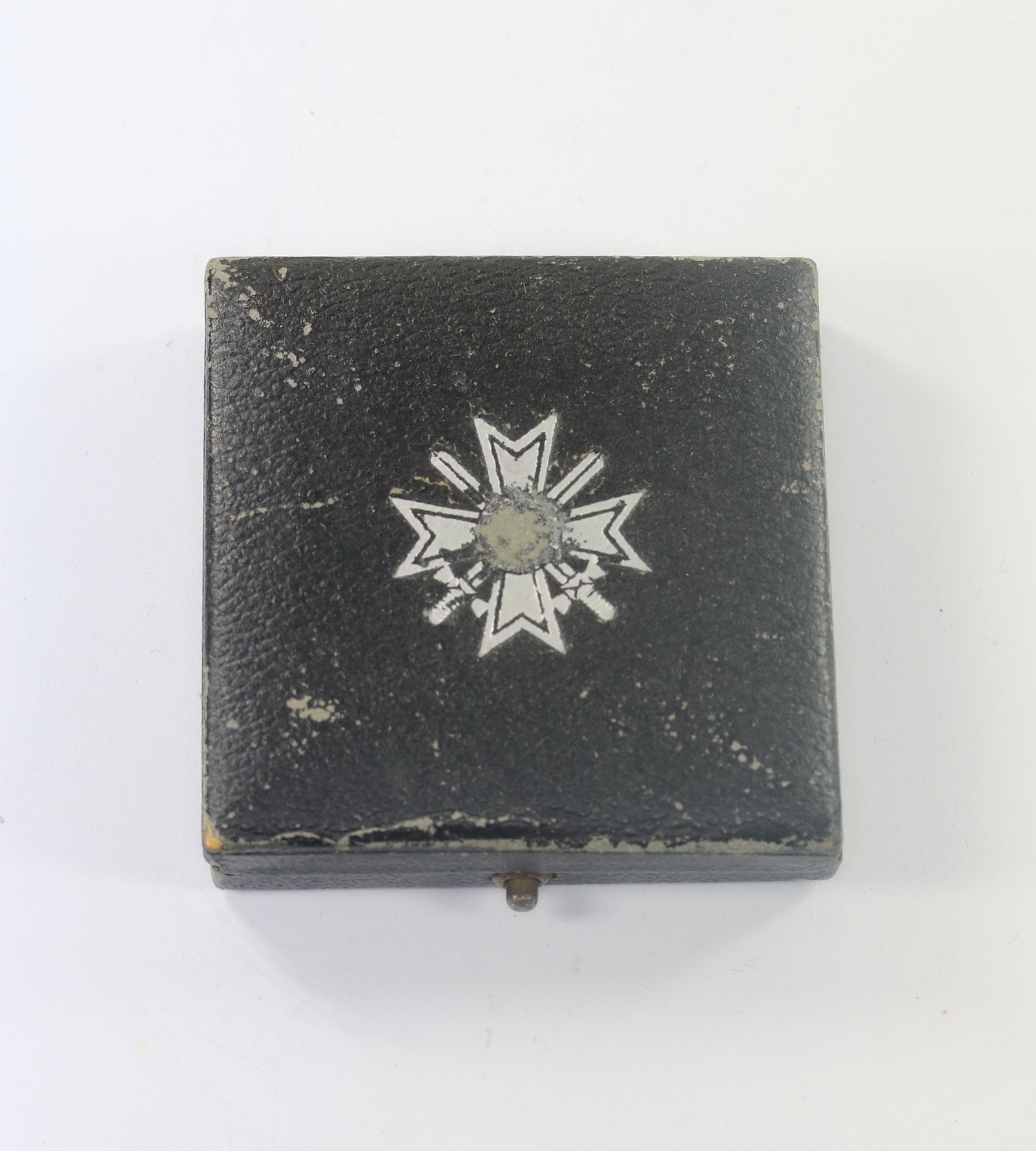 etui_kriegsverdienstkreuz_1 Case for the War Merit Cross 1st Class with Swords, Klein & Quenzer A.G. Idar - Oberstein 3 – Bild 1
