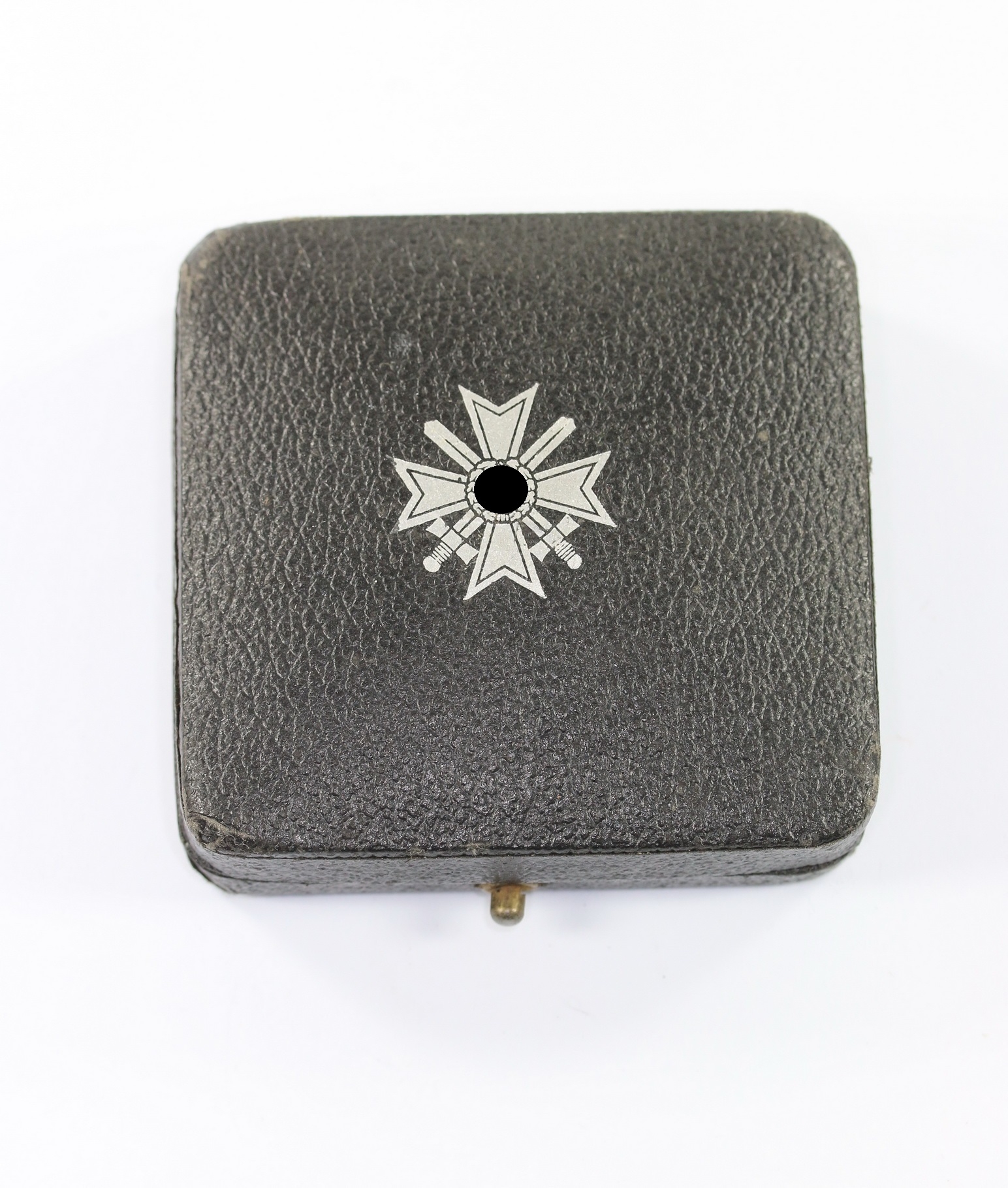 Etui Kriegsverdienstkreuz 1. Klasse mit Schwertern, mit Hakenkreuz Kerbach & Österheld – Bild 1