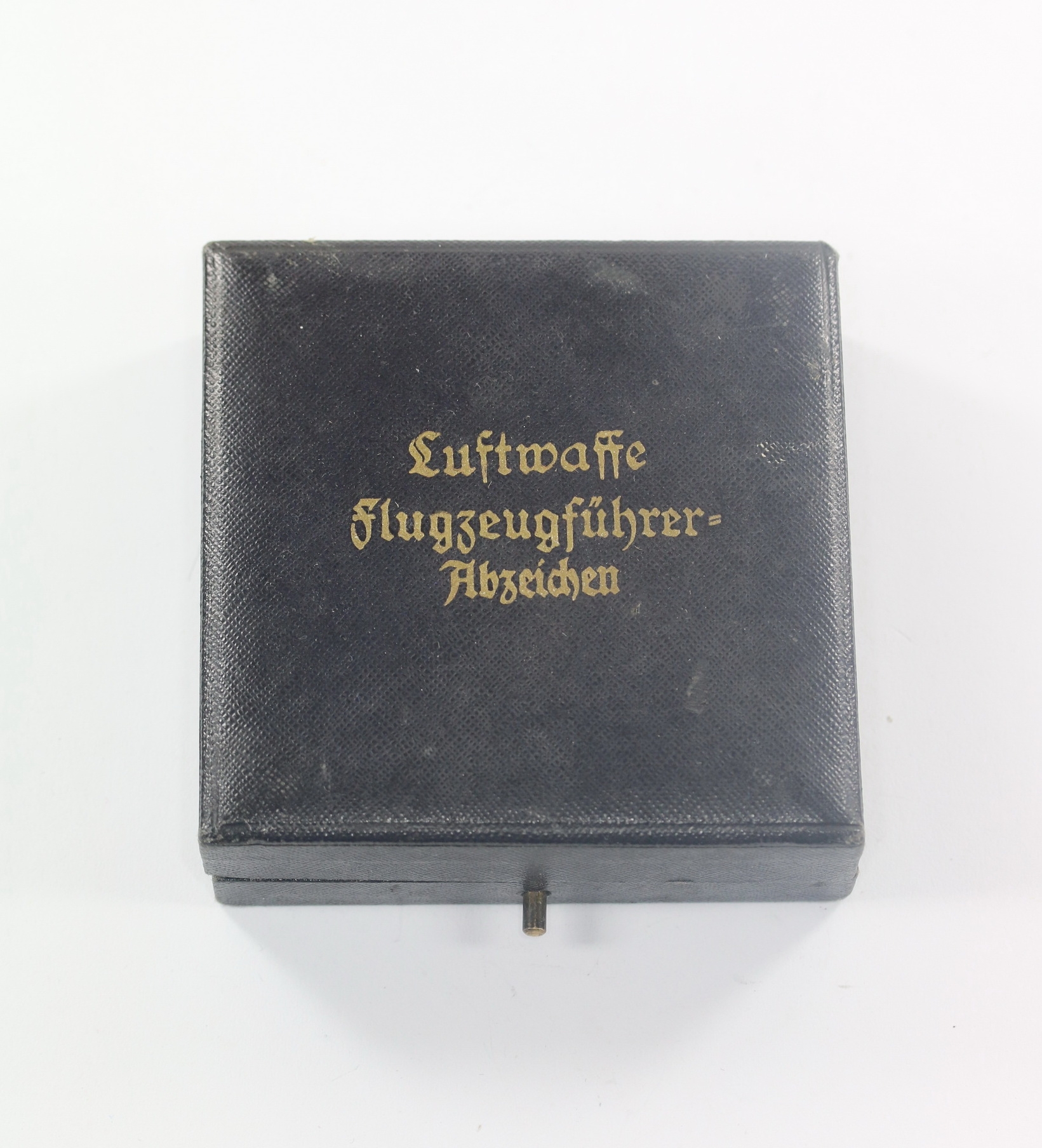 etui_luftwaffen_flugzeugf_hrerabzeichen_1__2 Case for the Luftwaffe Pilot Badge. – Bild 1