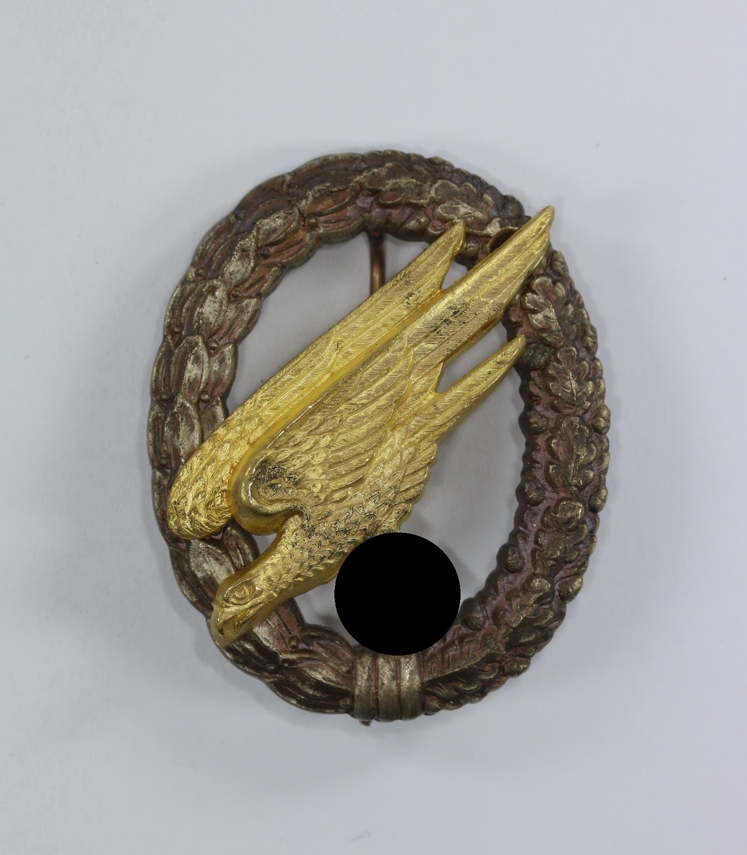 fallschirmsch_tzenabzeichen_der_luftwaffe_fll_buntmetall_1__1 Fallschirmschützenabzeichen der Luftwaffe, FLL, Buntmetall – Bild 1