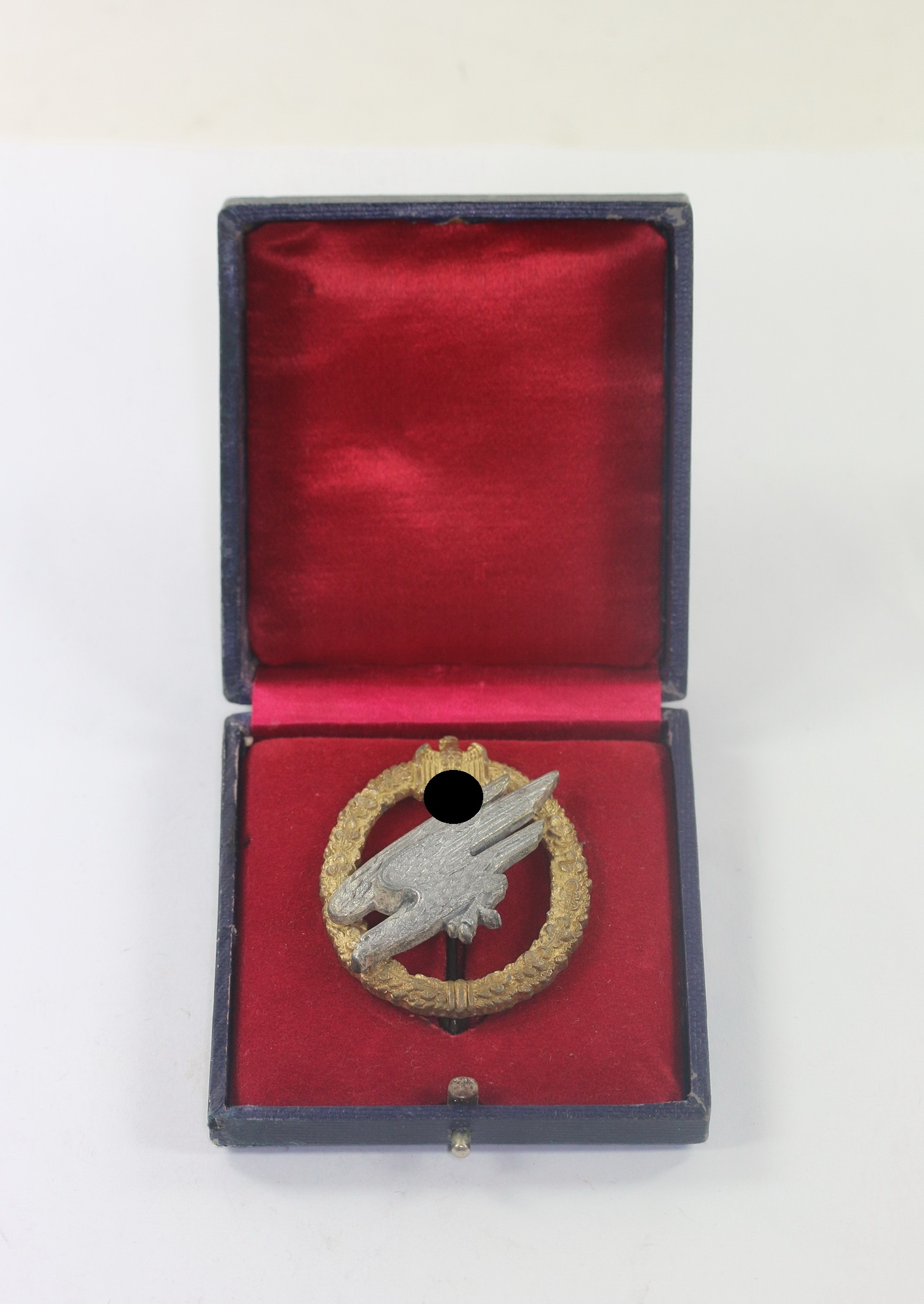 fallschirmsch_tzenabzeichen_des_heeres_c Cased (Red Inlet) Army Paratrooper Badge. Type C.E. Juncker. – Bild 1