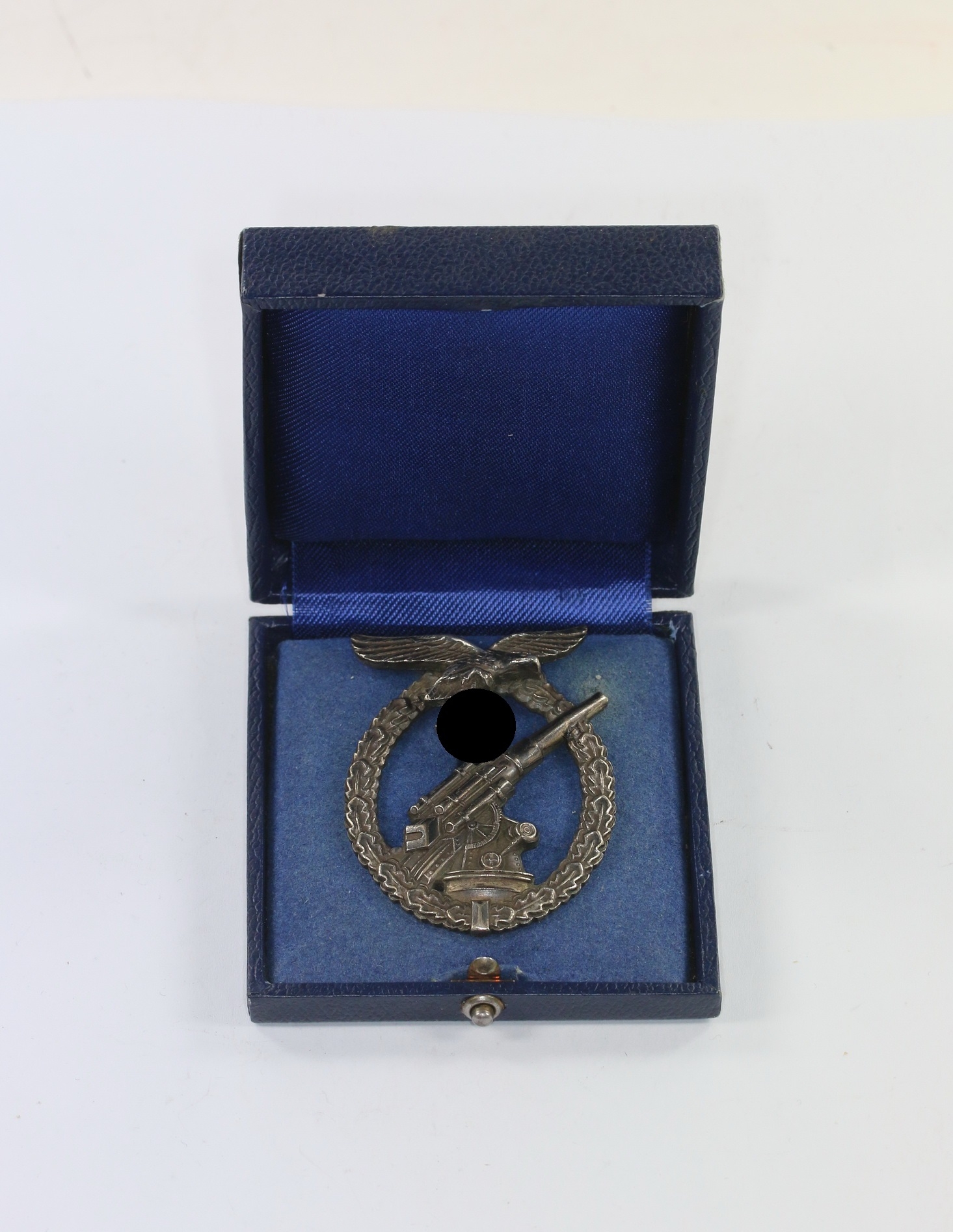 Cased Luftwaffe Flak Badge. Maker Gustav Brehmer Markneukirchen. – Bild 1