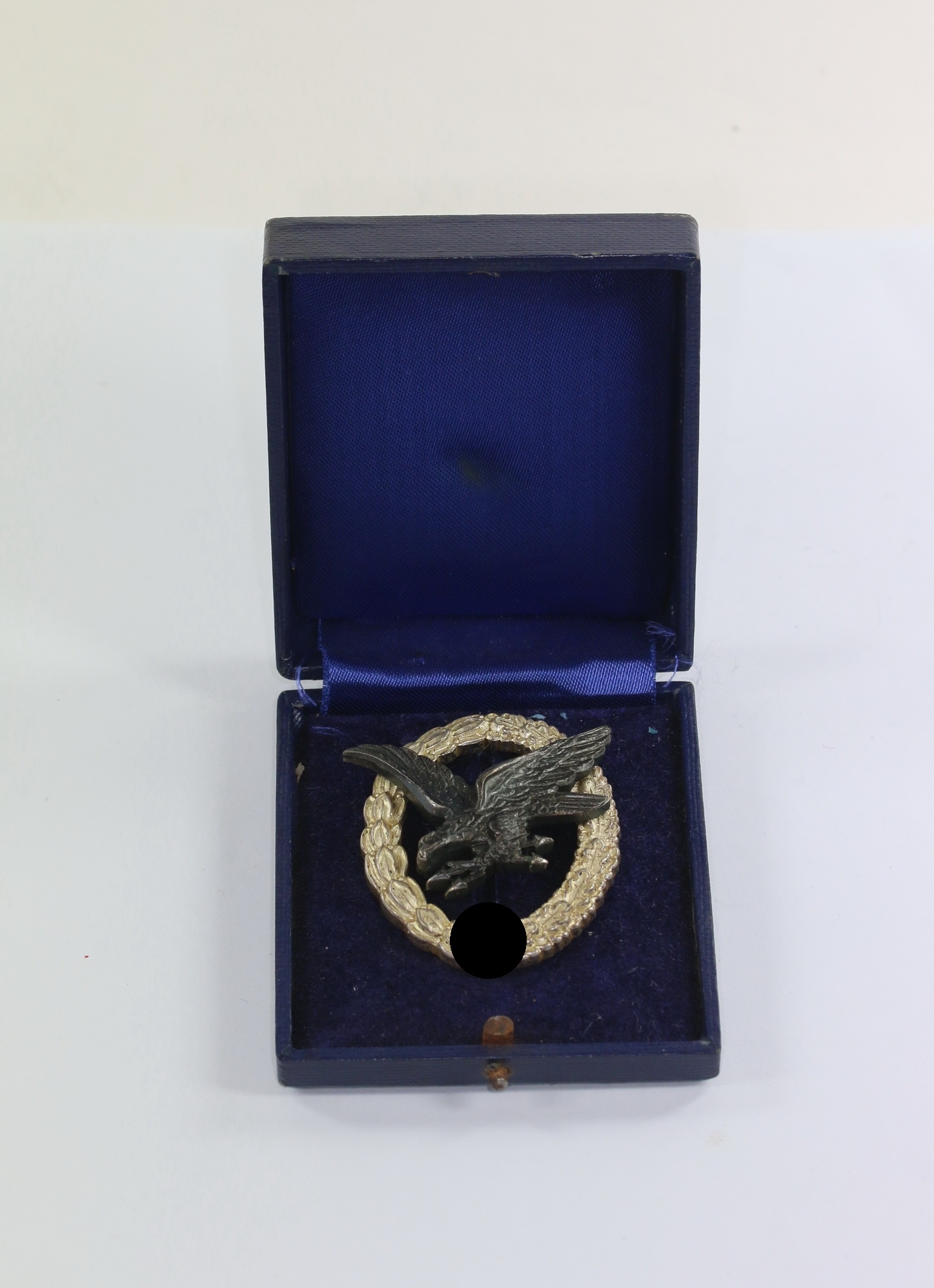Fliegerschützenabzeichen der Luftwaffe mit Blitzbündel, Hst. B&NL, im Etui – Bild 1