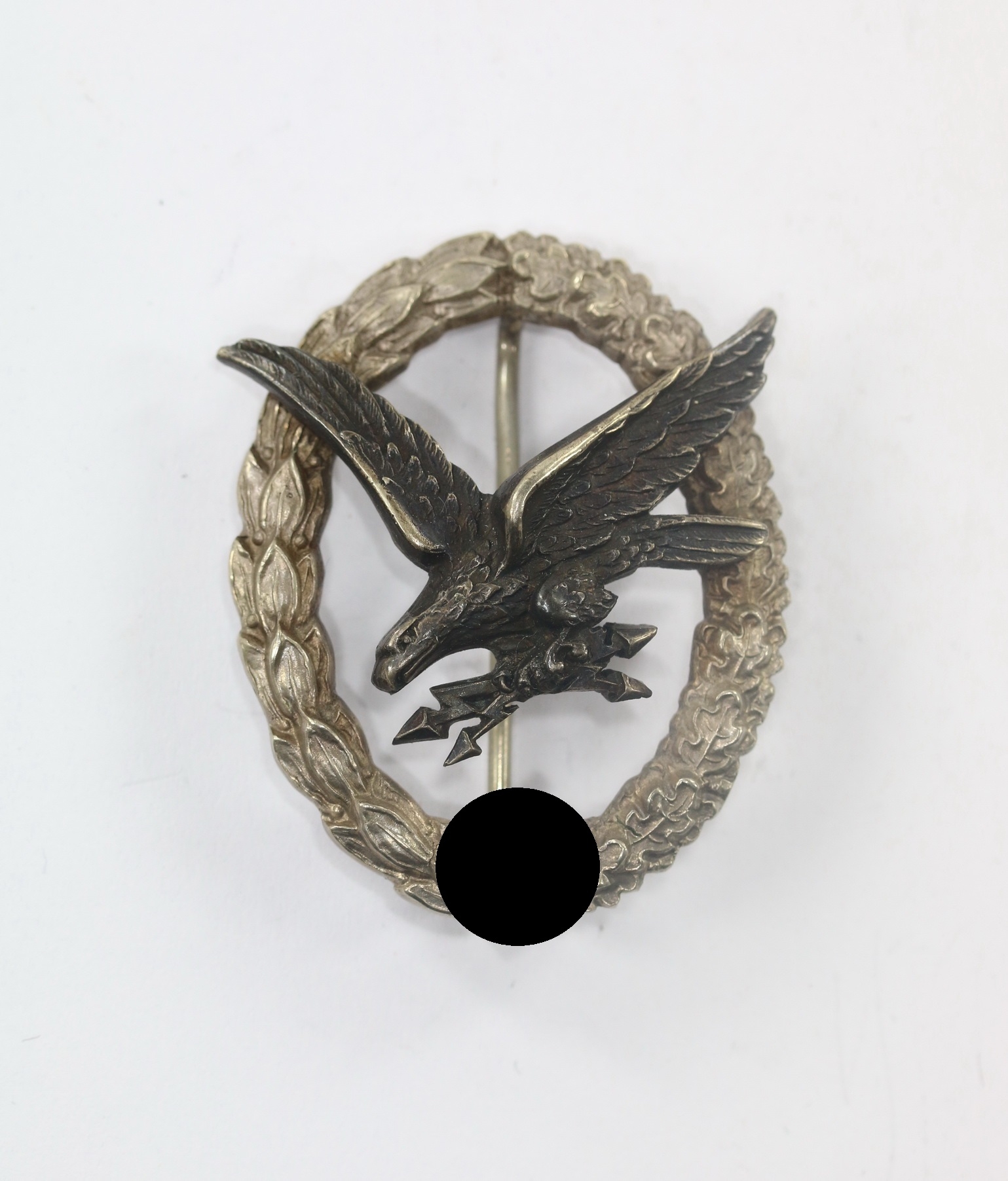  Fliegerschützenabzeichen der Luftwaffe mit Blitzbündel, Hst. C.E. Juncker Berlin S.W. – Bild 1