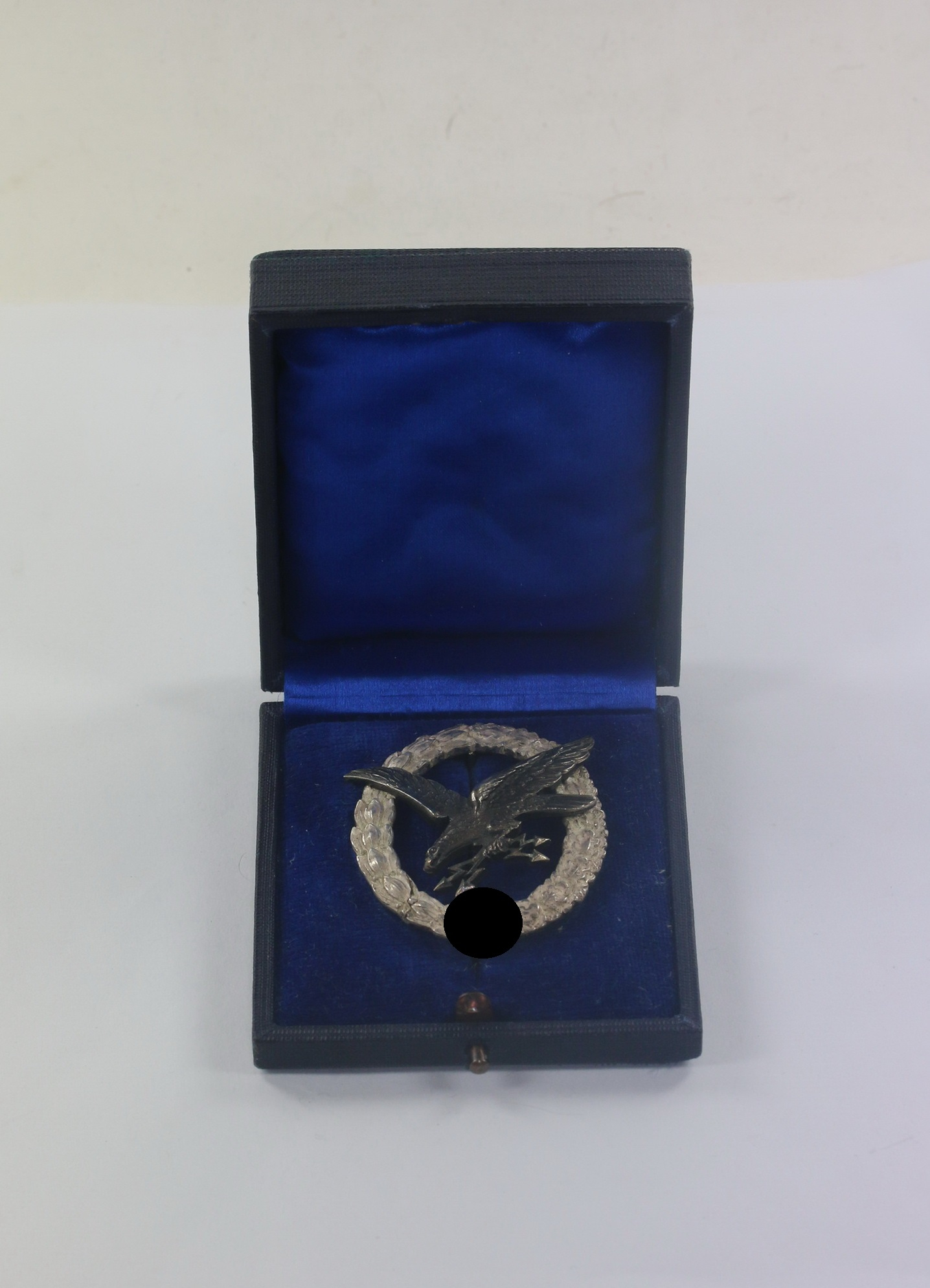 fliegersch_tzenabzeichen_mit_blitzb_ndel_hst Cased Radio Operator. Maker C.E. Juncker Berlin S.W. (J.1), Early Case Bordfunkerabz. – Bild 1