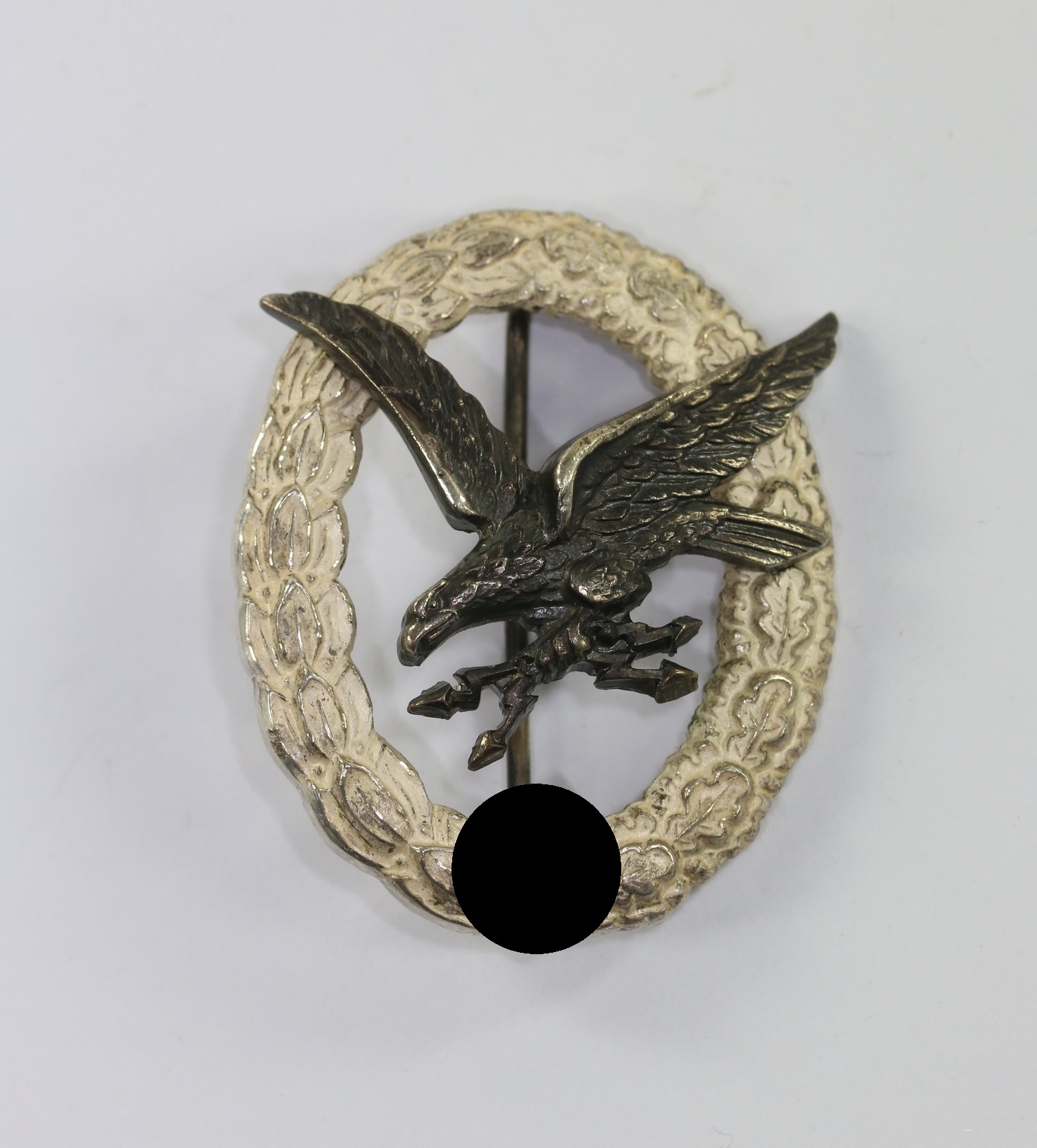 fliegerschuetzenabzeichen_mit_blitzbuendel_a_assmann_1__1 Luftwaffe Air Gunner/Radio Operator Badge. Maker A. – Bild 1