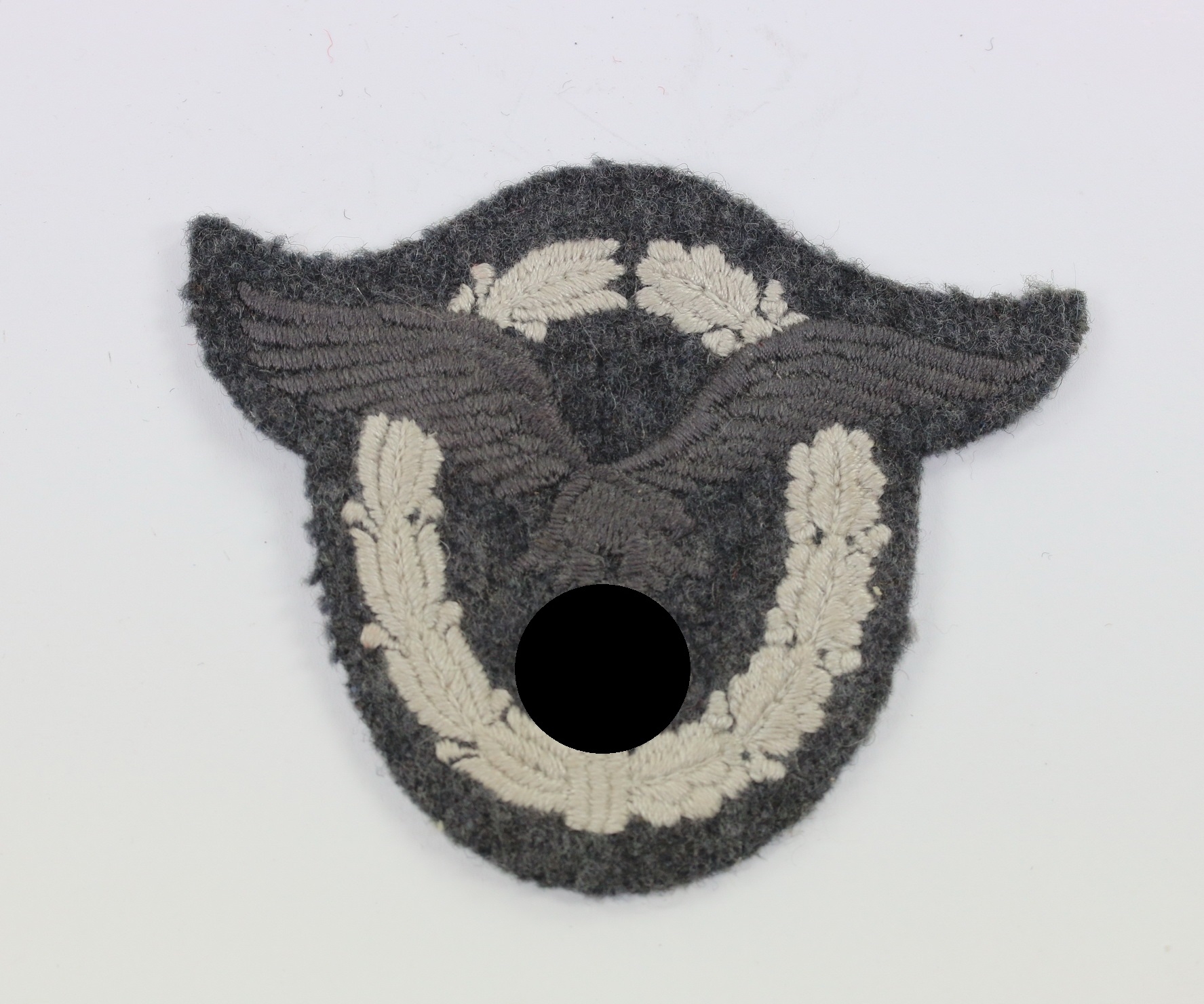 flugzeugf_hrerabzeichen_der_luftwaffe_gestickte_ausf_hrung_1__1 Embroided Luftwaffe Pilot Badge. – Bild 1