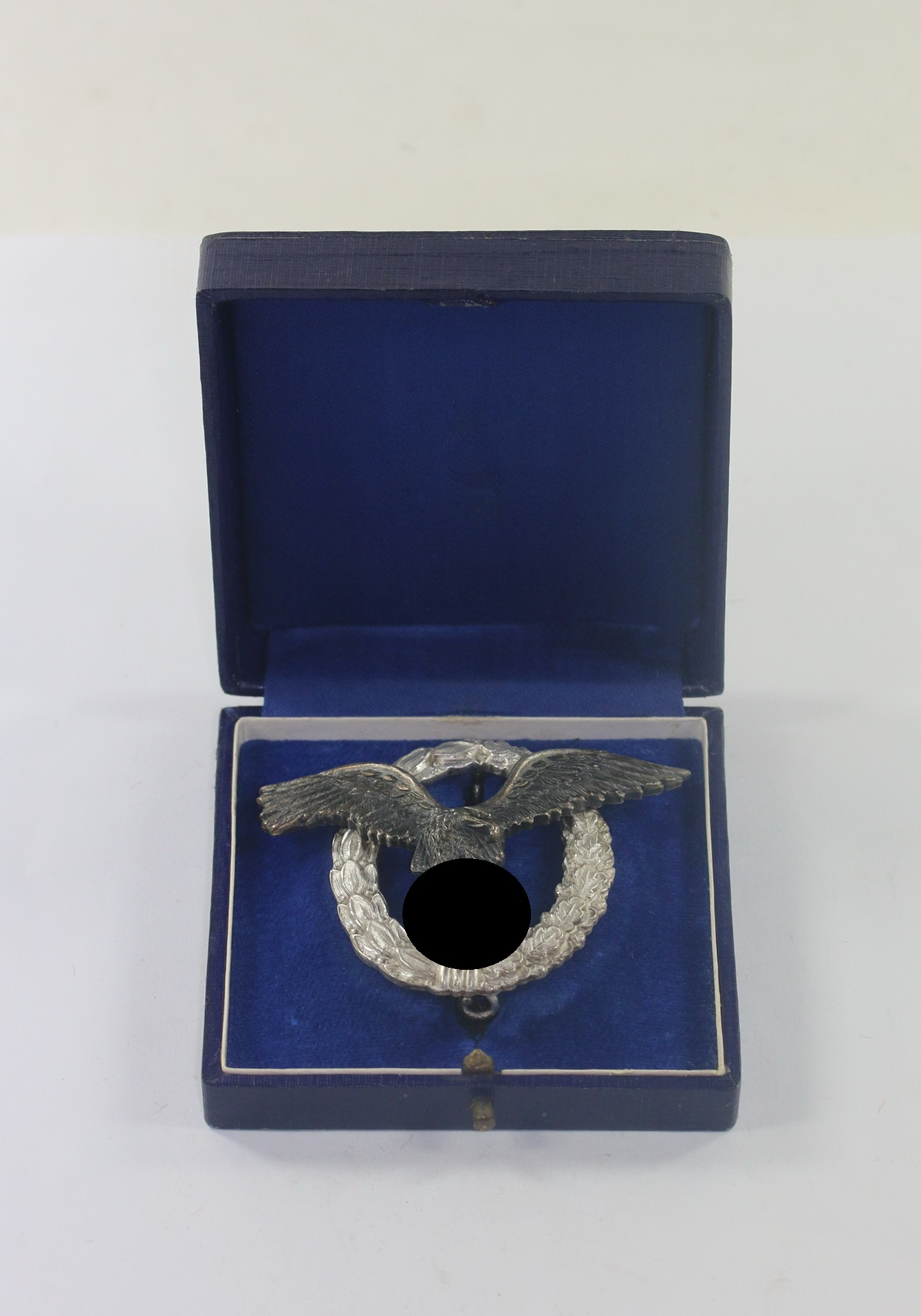  Flugzeugführerabzeichen der Luftwaffe, Hst. Brüder Schneider A.G. Wien, im BSW Dom Etui (!) – Bild 1