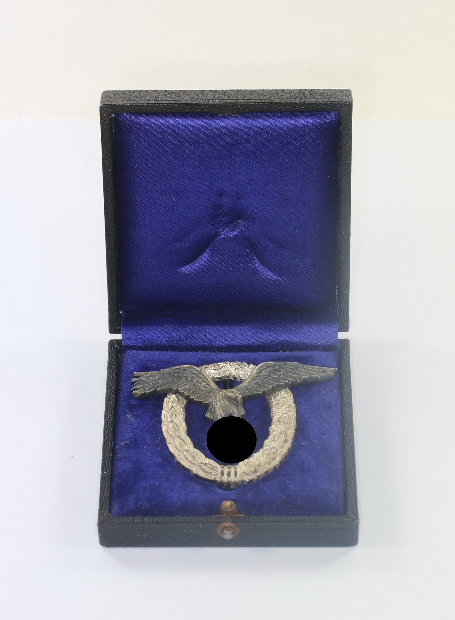 flugzeugf_hrerabzeichen_der_luftwaffe_hst Cased Luftwaffe Pilot Badge. Maker W. Deumer. – Bild 1