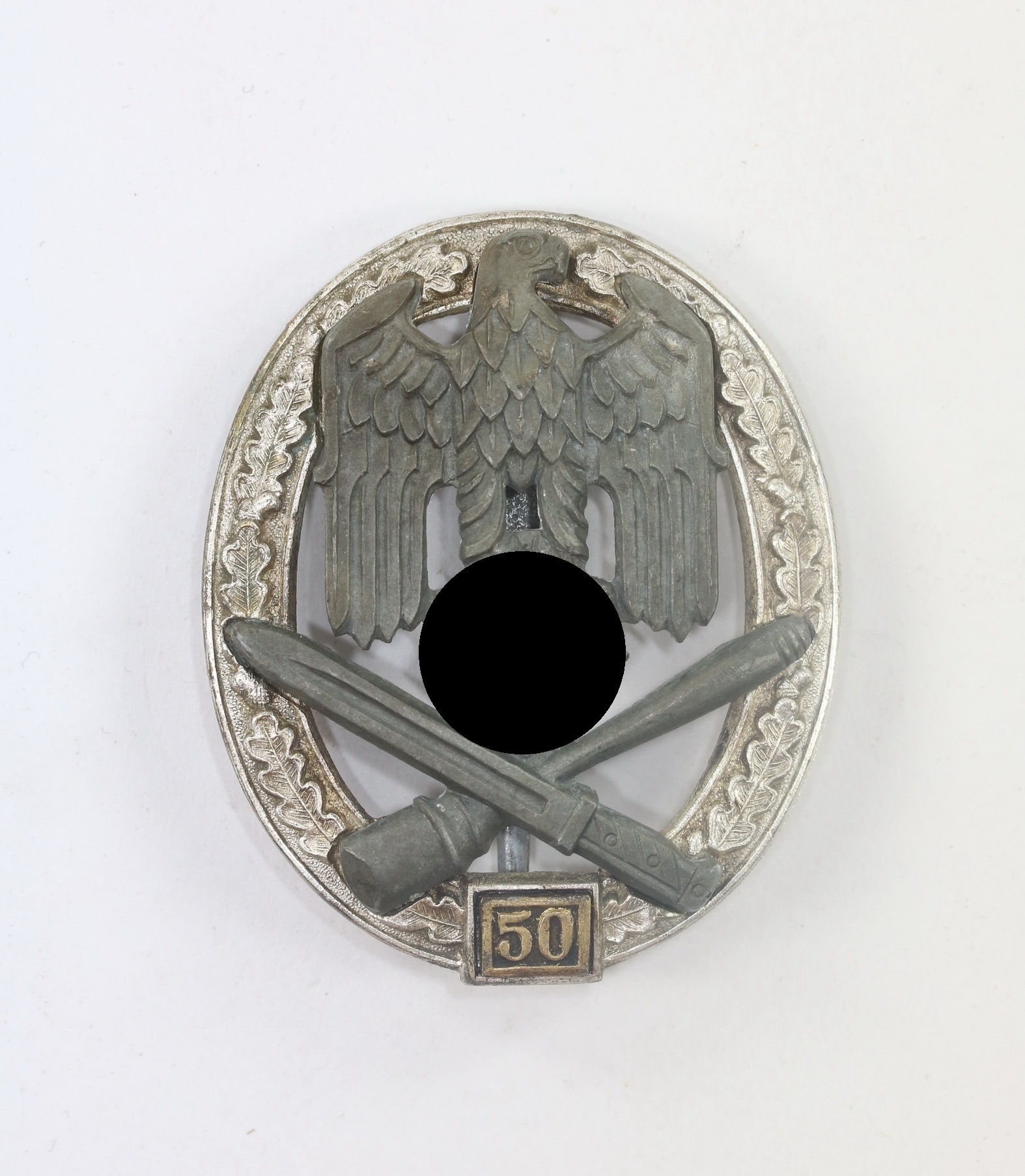 fr_hes_allgemeines_sturmabzeichen_mit_einsatzzahl_50_hst General Assault Badge with Number Box 50. Maker JFS. – Bild 1