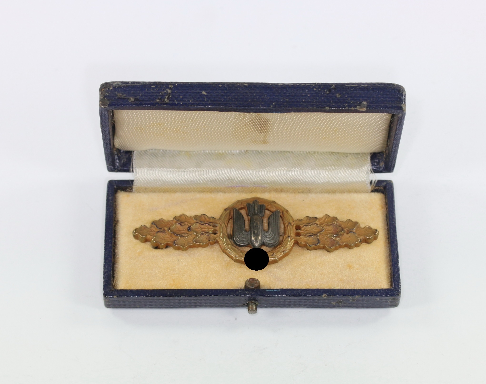 frontflugspange_f_r_kampfflieger_in_bronze_im_etui_1__1_1 Cased Bronze Operational Flight Clasp for Bomber. – Bild 1