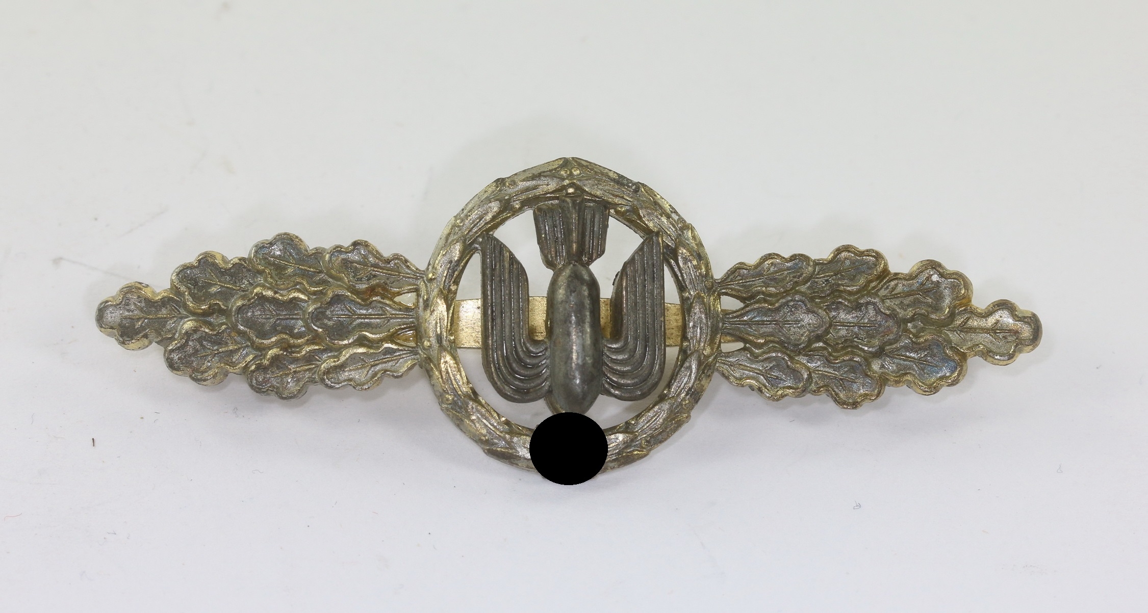 Gold Operational Flight Clasp for Bomber. Maker G.H. Osang Dresden. – Bild 1