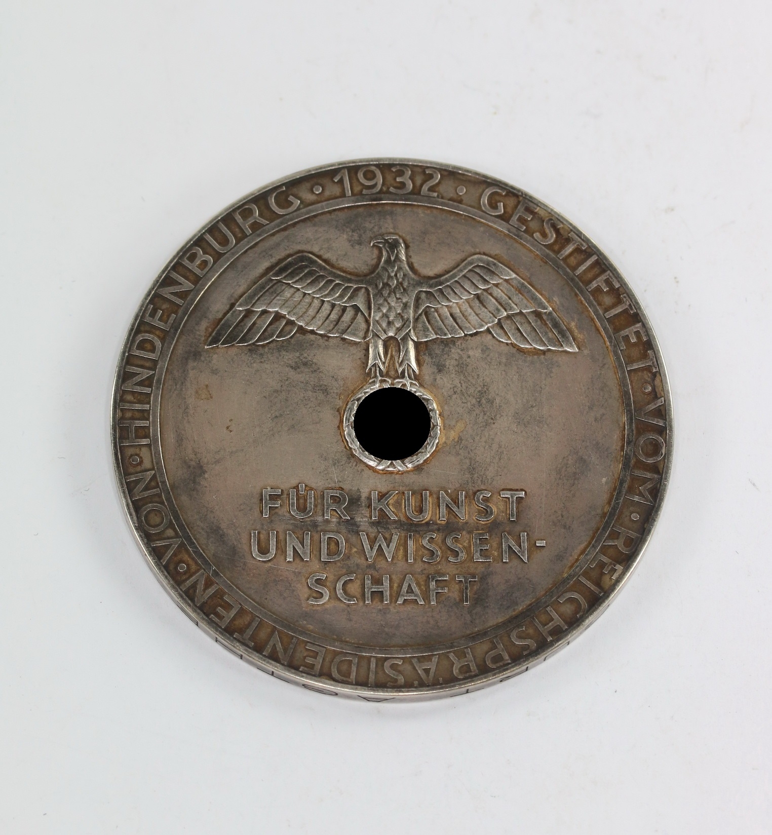 Goethe Medaille für Kunst und Wissenschaft, Gestiftet vom Reichspräsidenten von Hindenburg 1932 – Bild 1