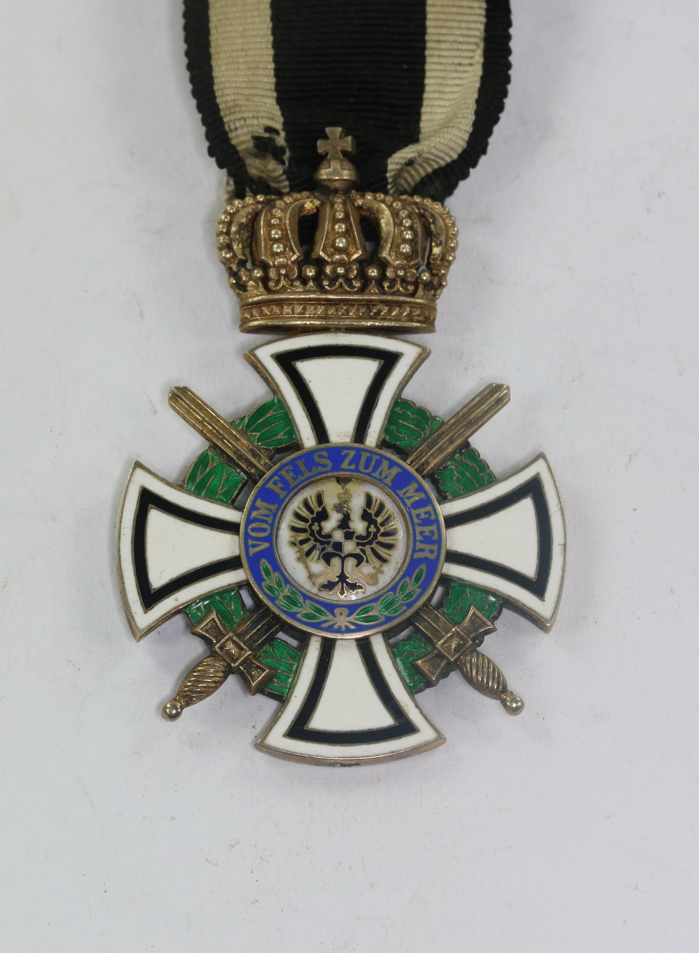 Hohenzollern House Order, Knights Cross. Maker FR 938 (Frideländer Berlin). – Bild 1