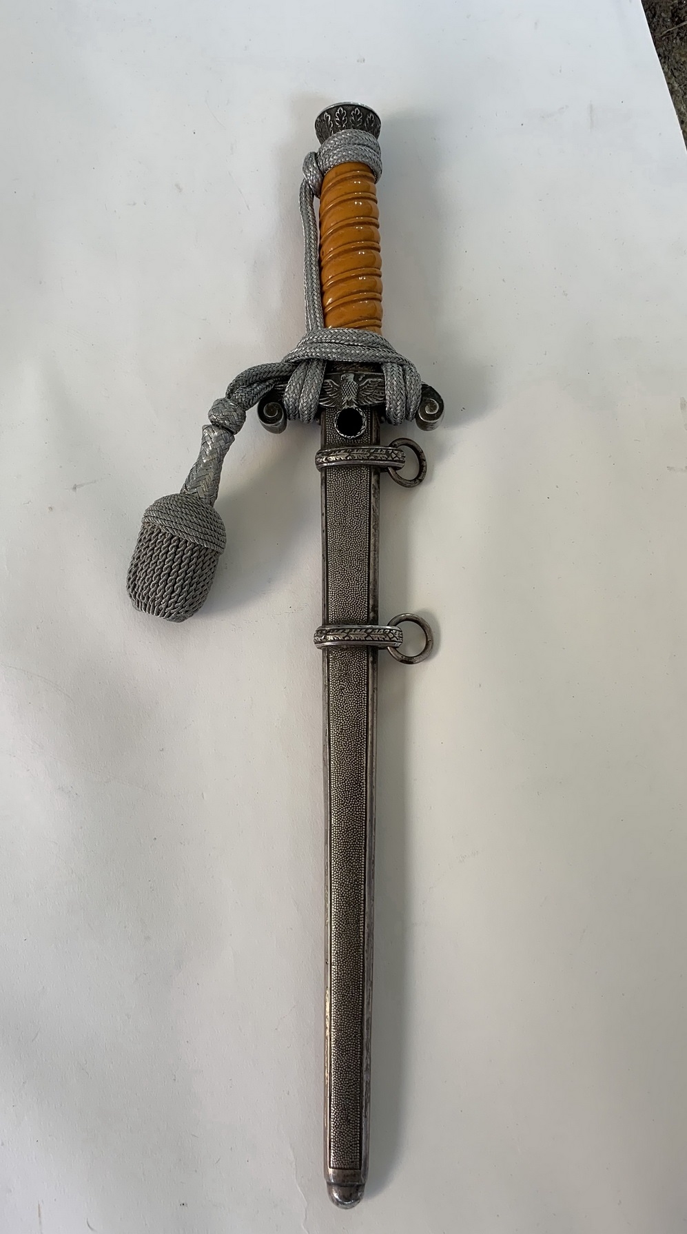 Heeres Offiziersdolch, Hst. Siegfried Waffen Solingen, mit Portepee – Bild 1