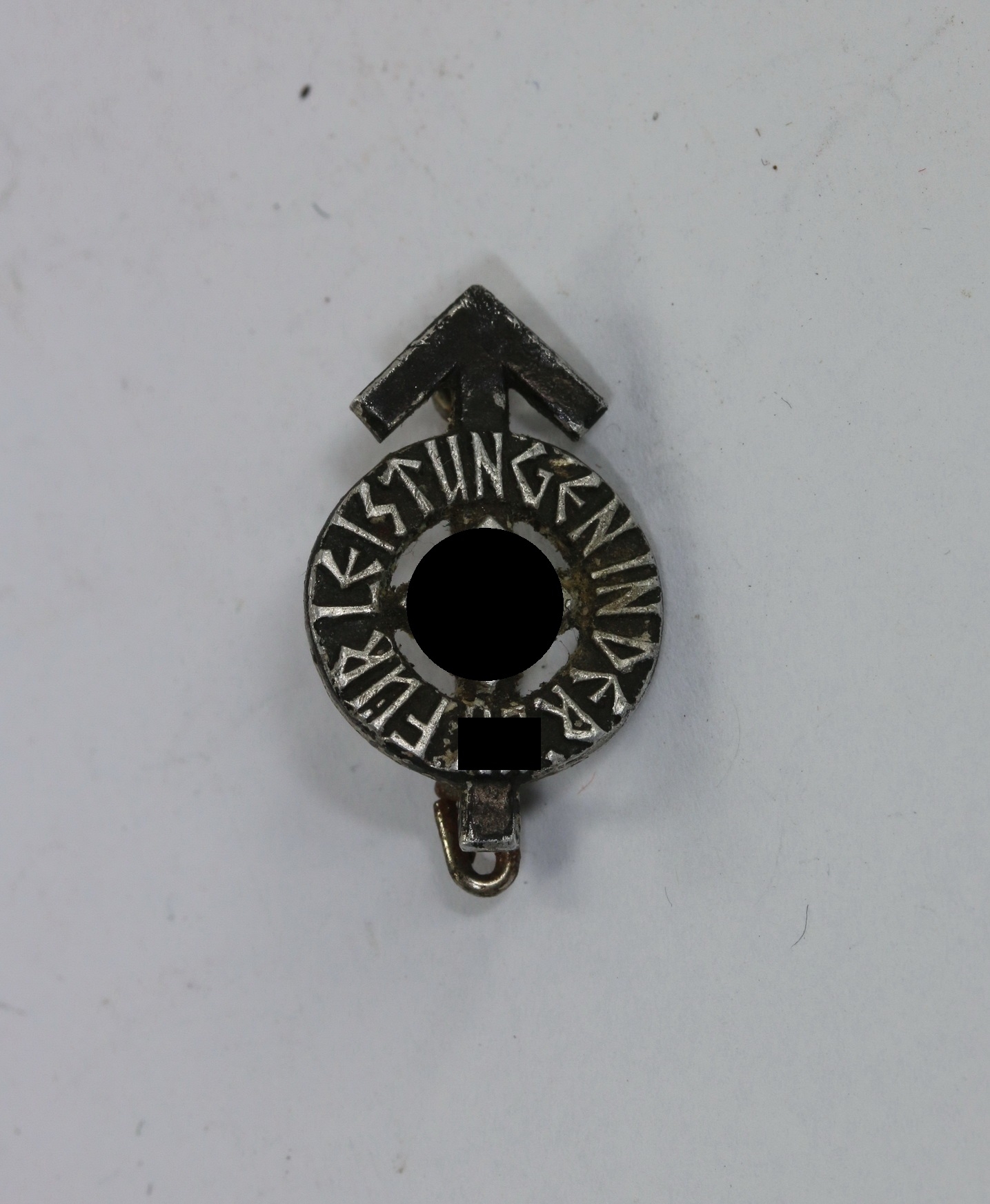 Hitler Jugend (HJ), Miniatur Leistungsabzeichen in Schwarz, Hst. RZM M1/101 – Bild 1