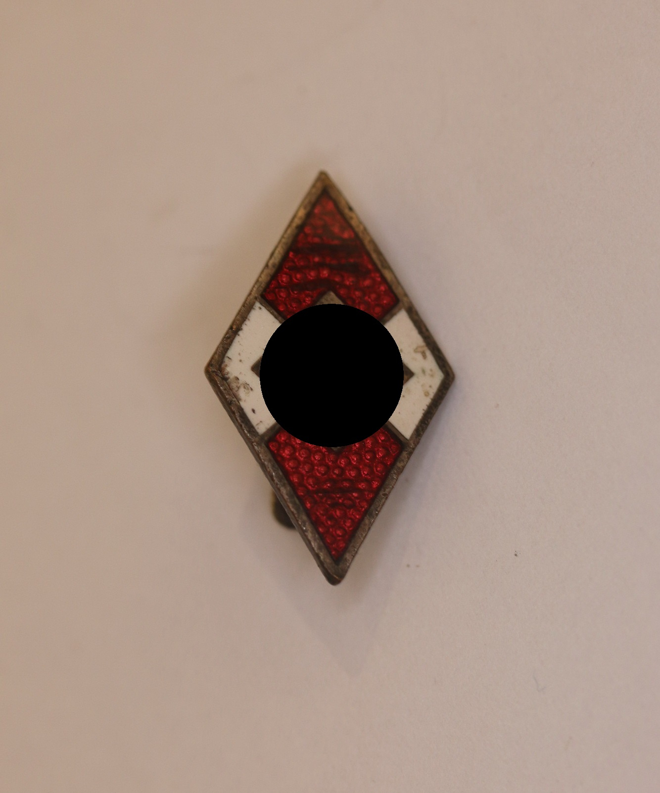 Hitler Youth (HJ), Membership Badge. Maker RZM M1/102 (Frank & Reif Stuttgart) – Bild 1