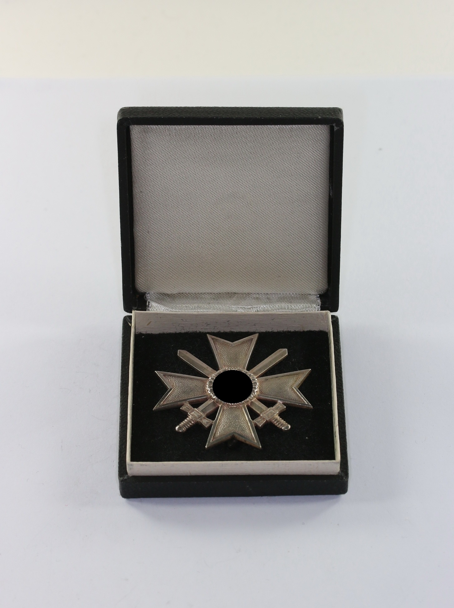 img_0547_bildgr_e_ndern_2 Cased War Merit Cross 1st Class. Maker 1. – Bild 1