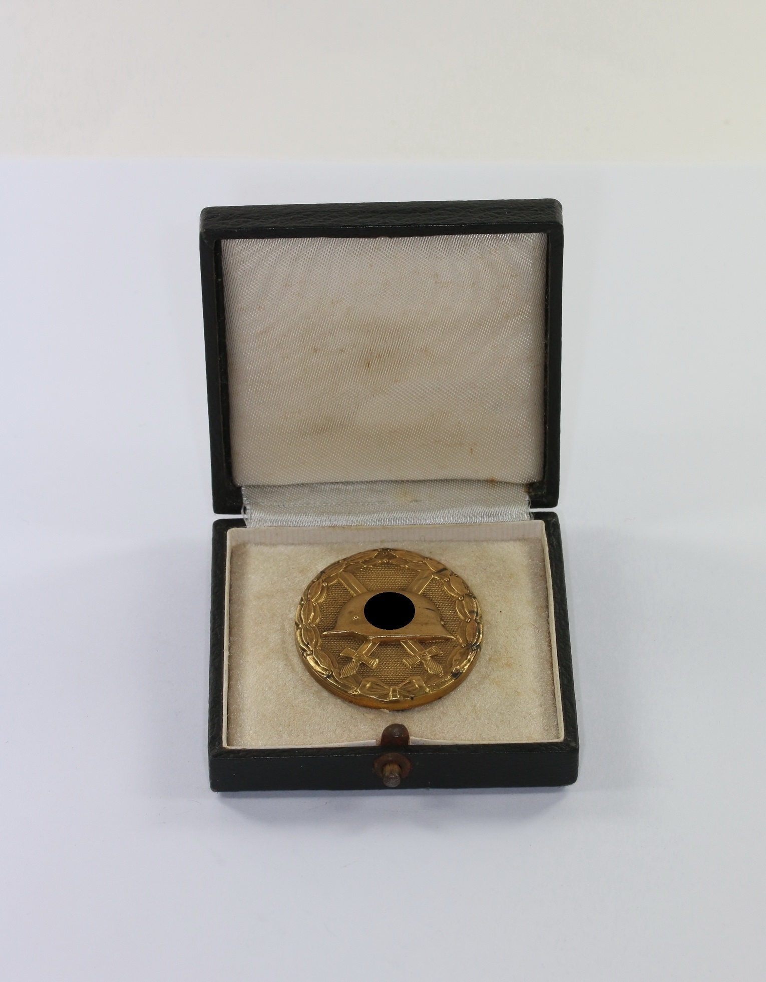 img_1684_bildgr_e_ndern_1_1 Cased Gold Wound Badge. Type Vienna Main Mint. – Bild 1