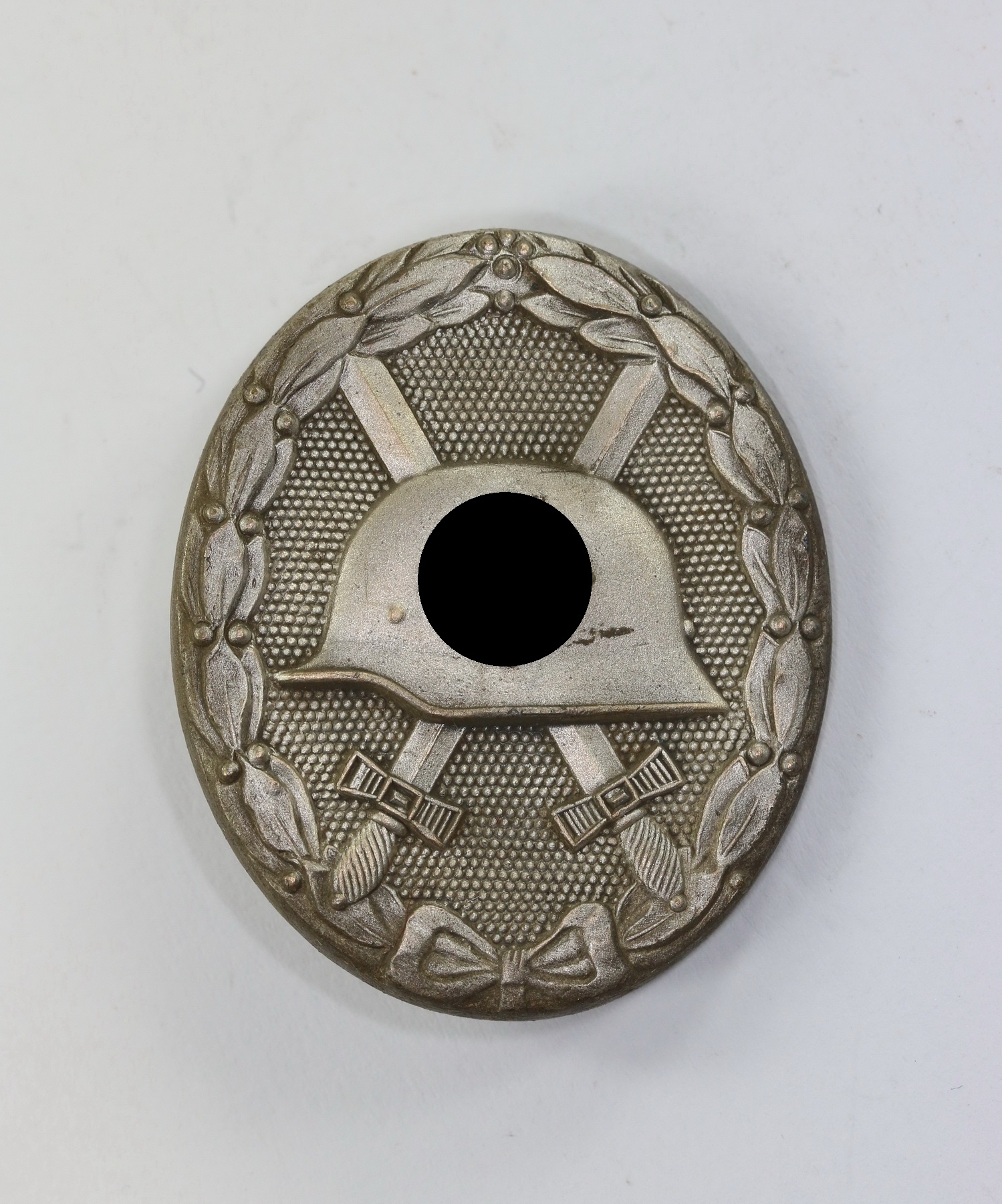 img_2178_bildgr_e_ndern_1_1 Silver Wound Badge. Maker 65. – Bild 1