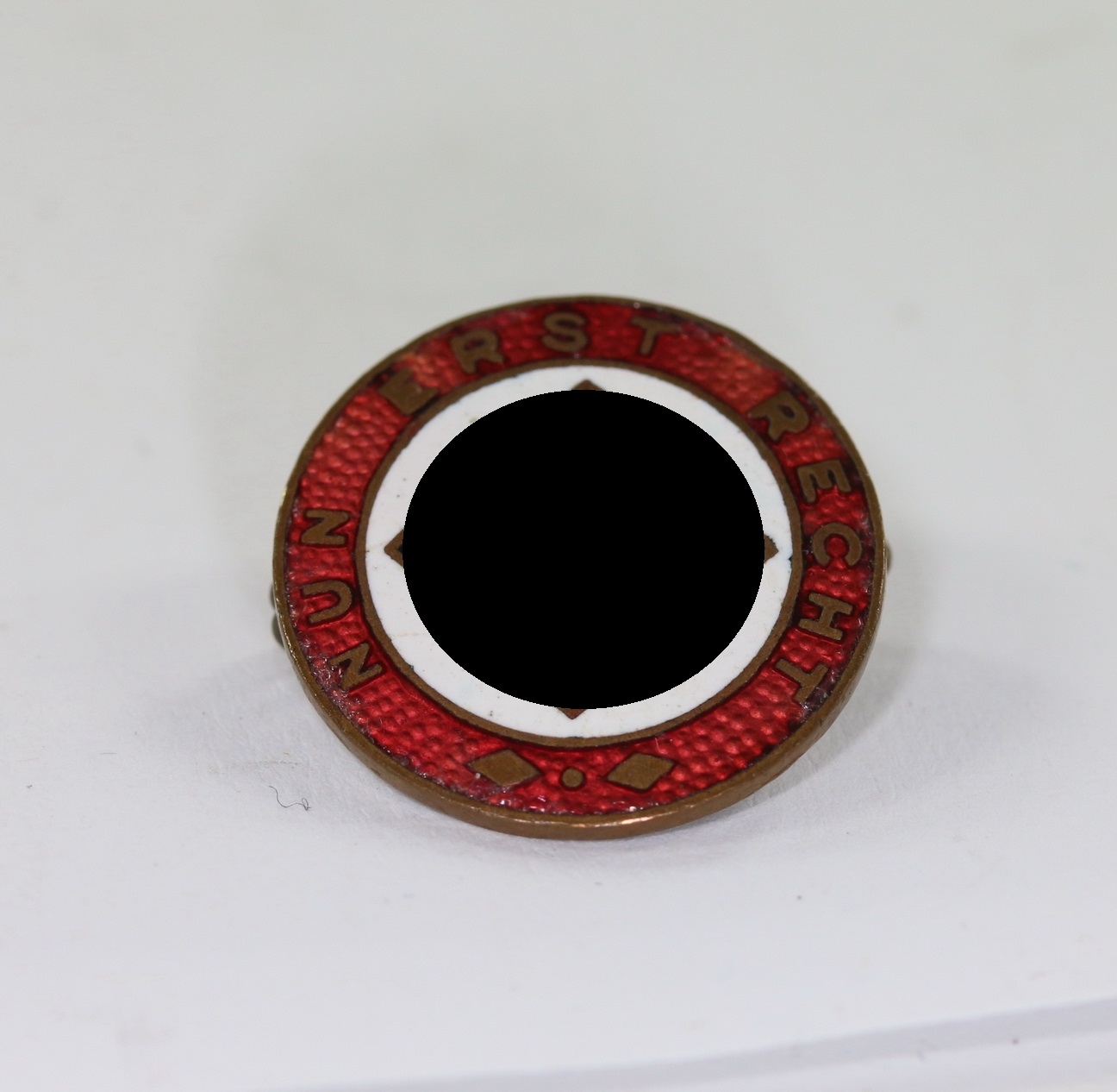 img_2886_bildgr_e_ndern_1_1 NSDAP Sympathisers Badge "Nun erst Recht" (17 mm) – Bild 1